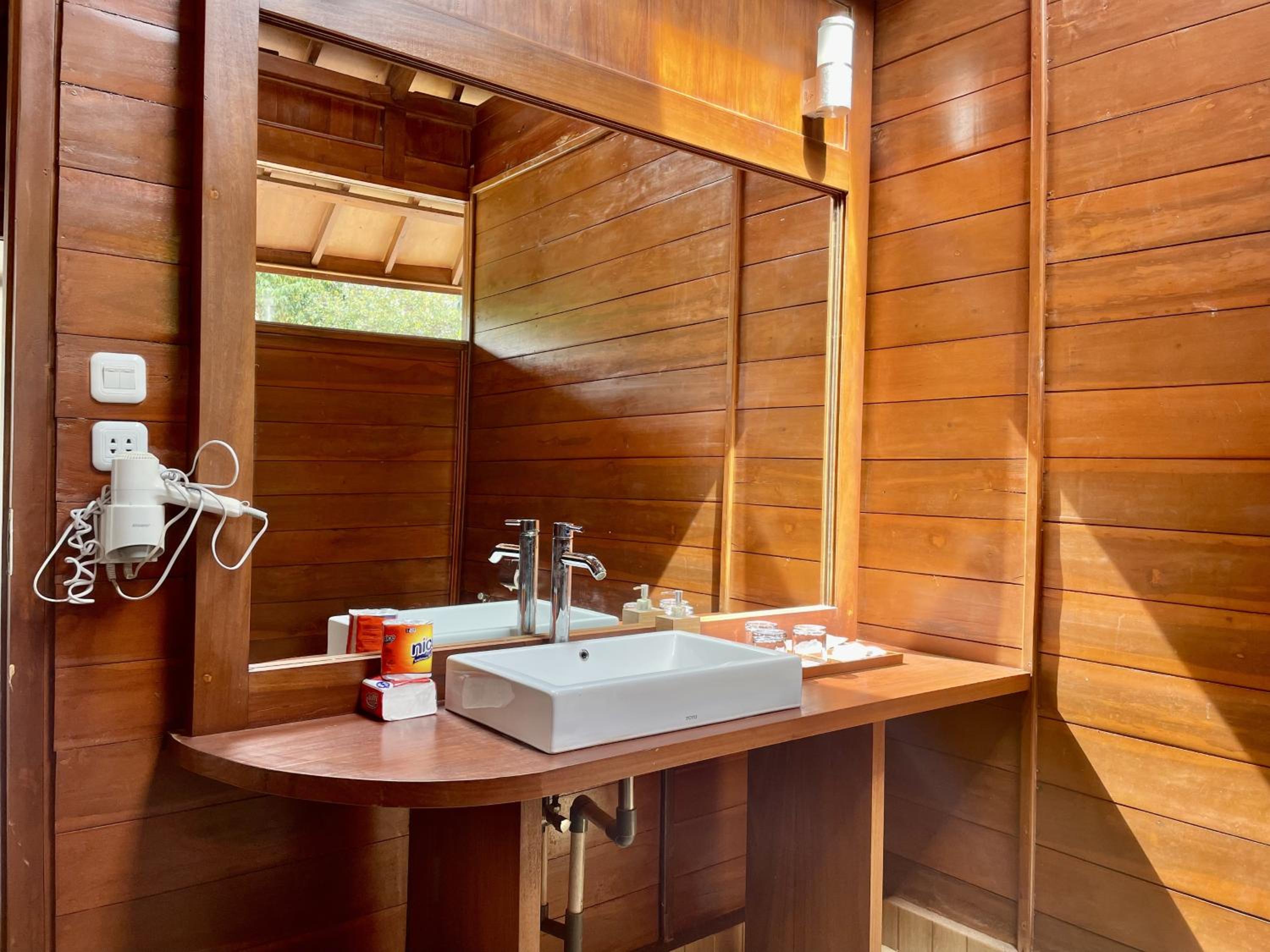 One-Bedroom Villa - Photo 13