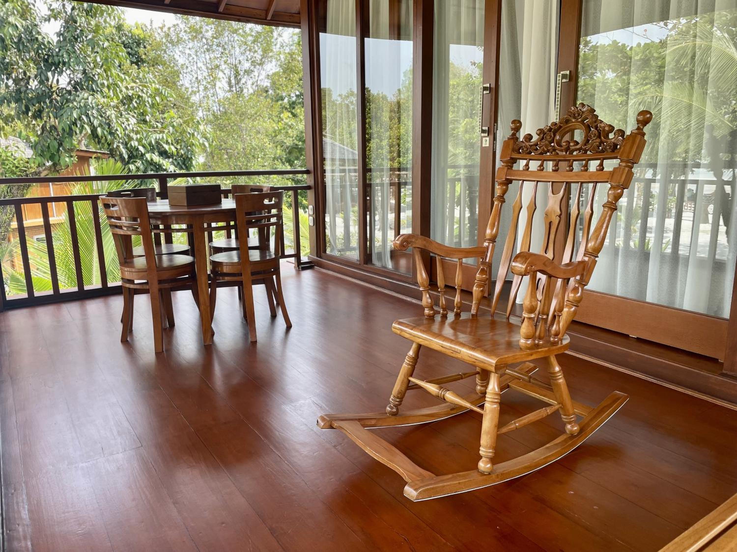 One-Bedroom Villa - Photo 2