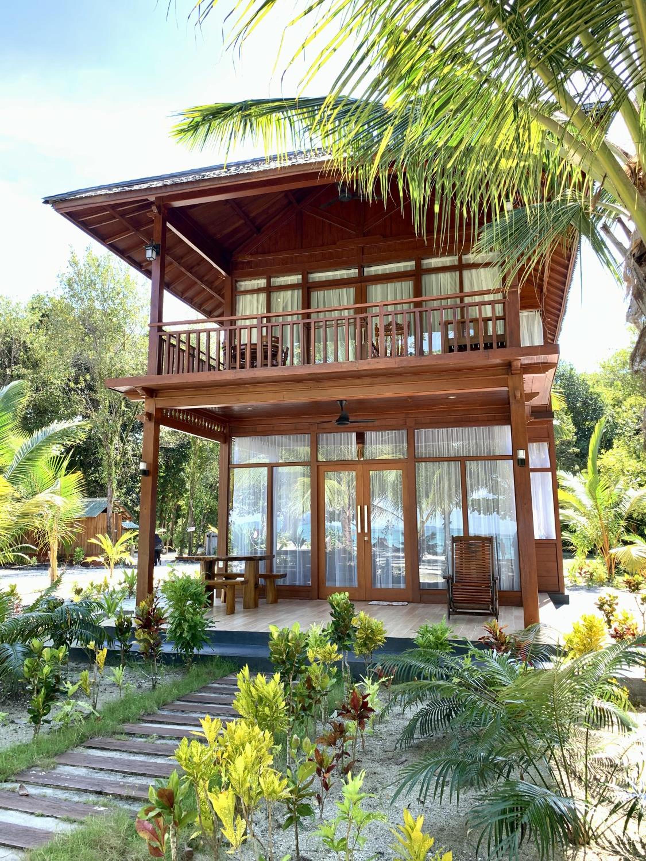 One-Bedroom Villa - Photo 3