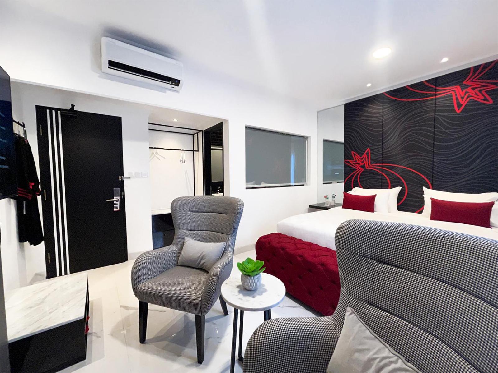 Executive Suite