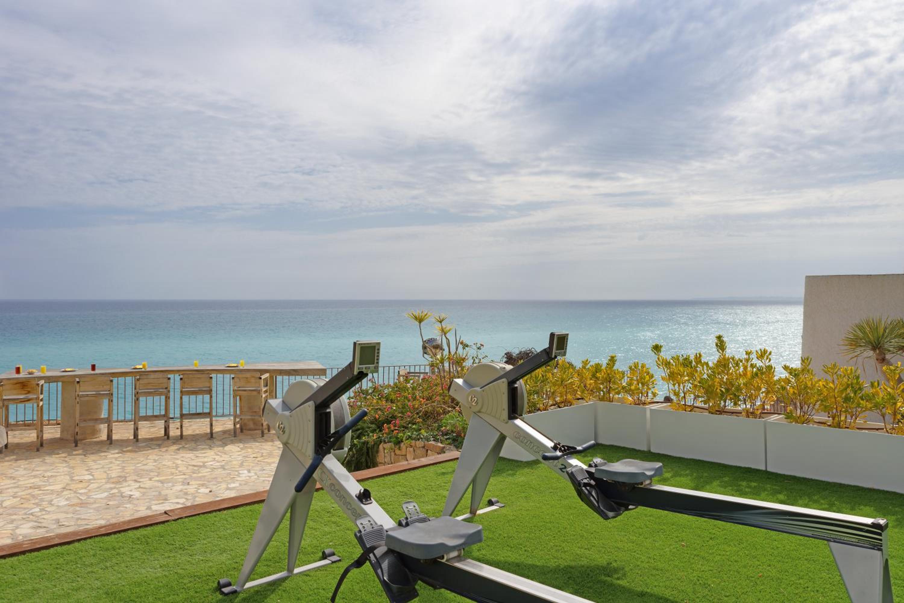 Three-Bedroom Villa photo 3