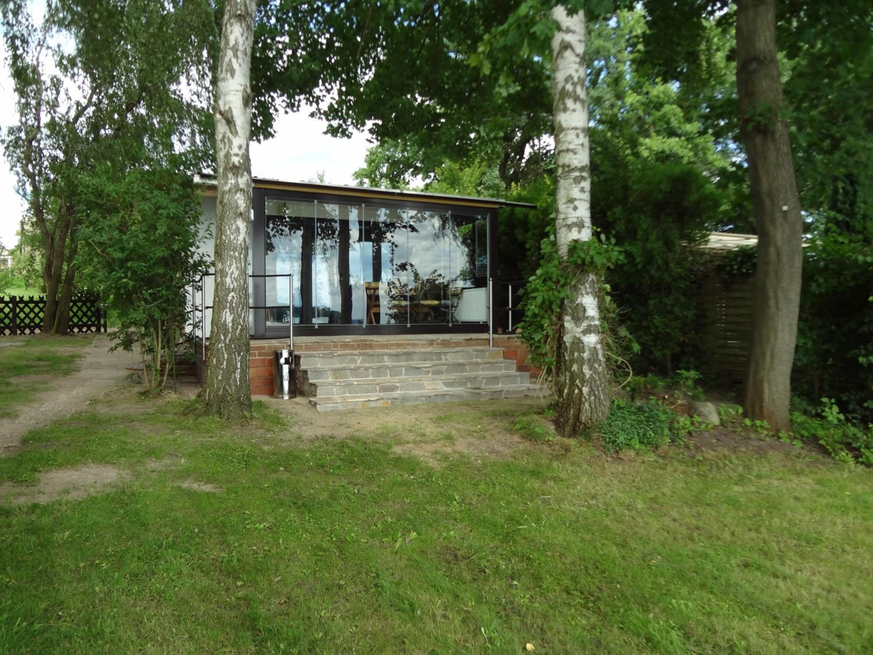 Bungalow - Water Front photo 3