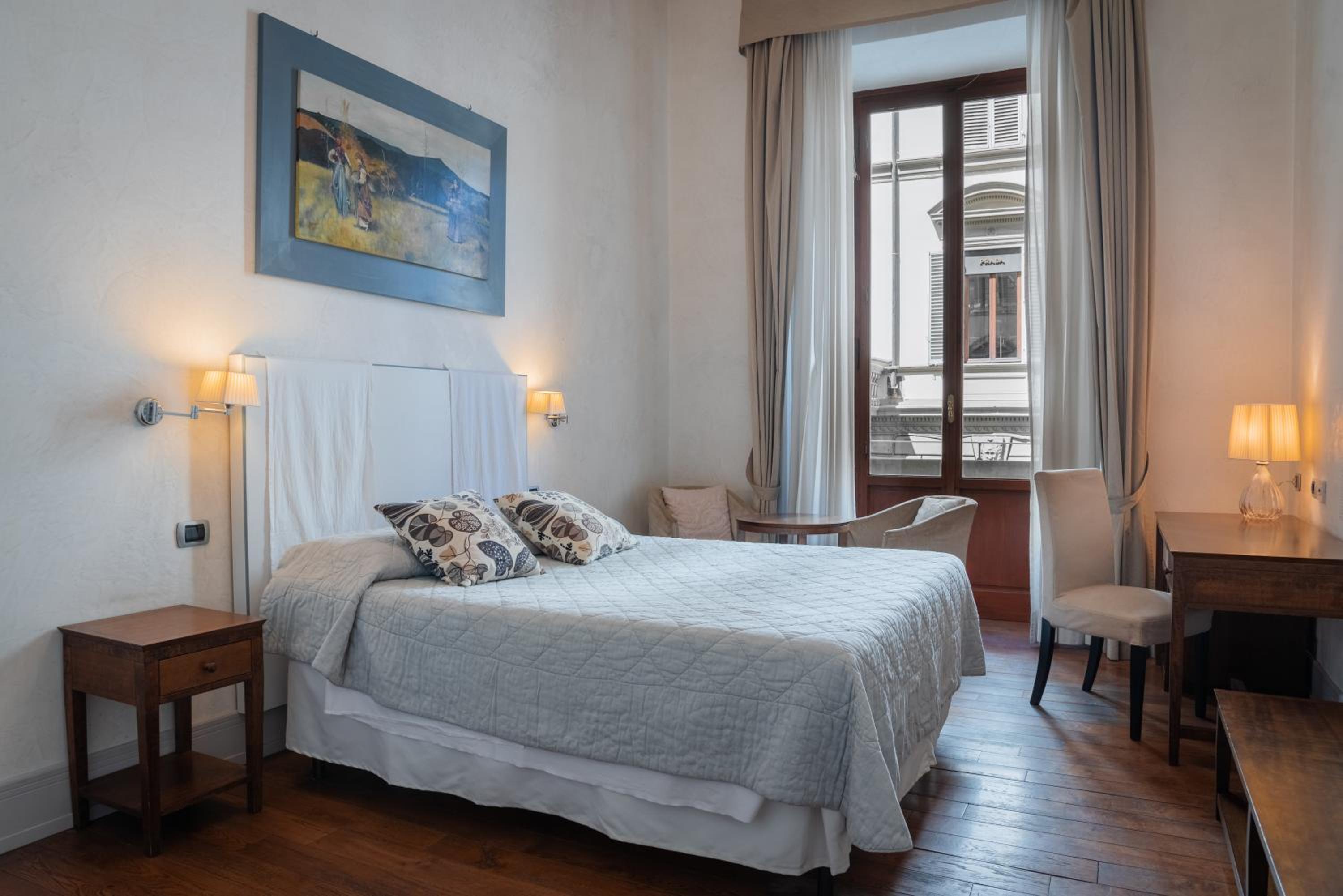Double Room with Balcony and View photo 1