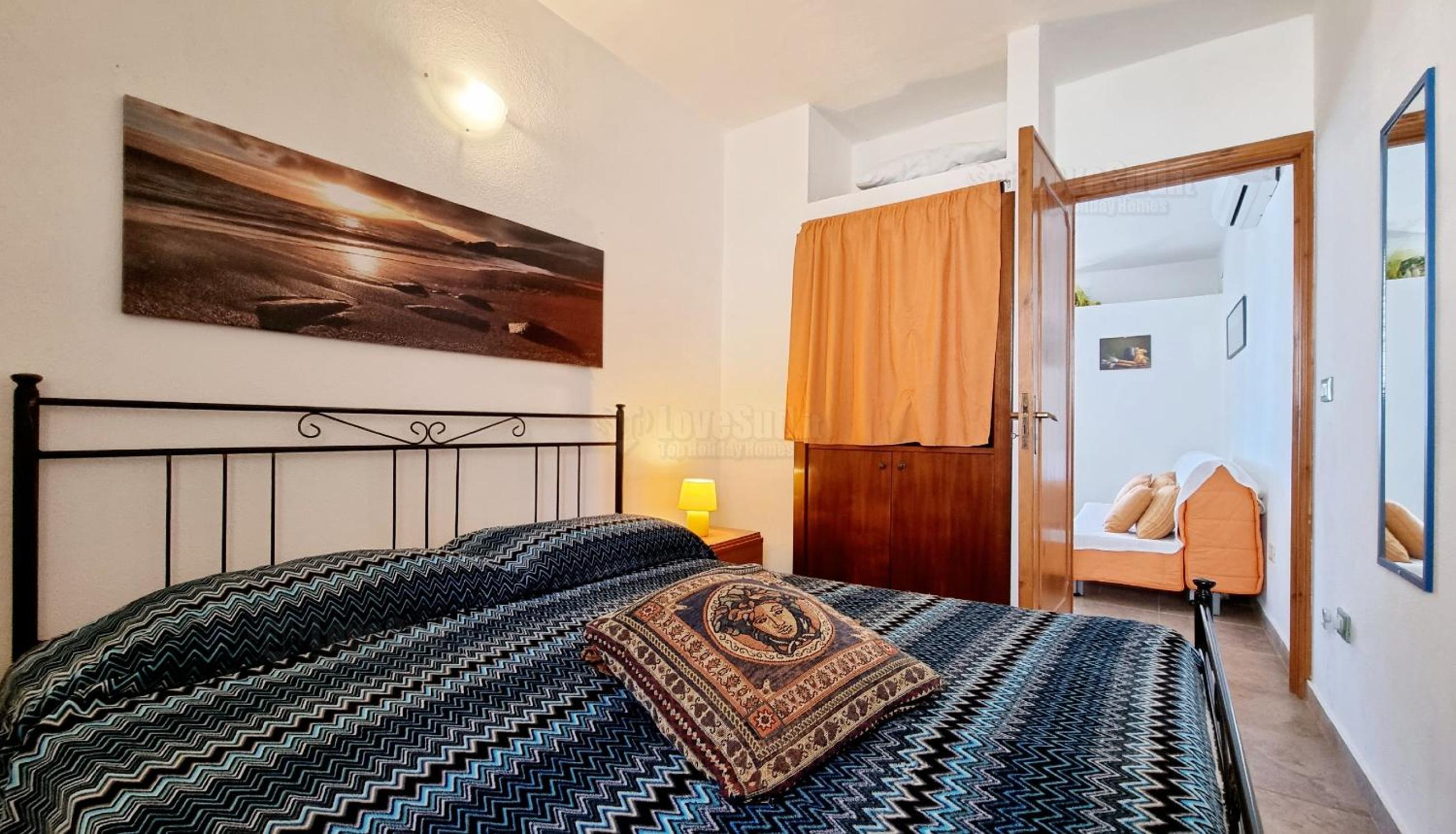 Two-Bedroom House photo 2