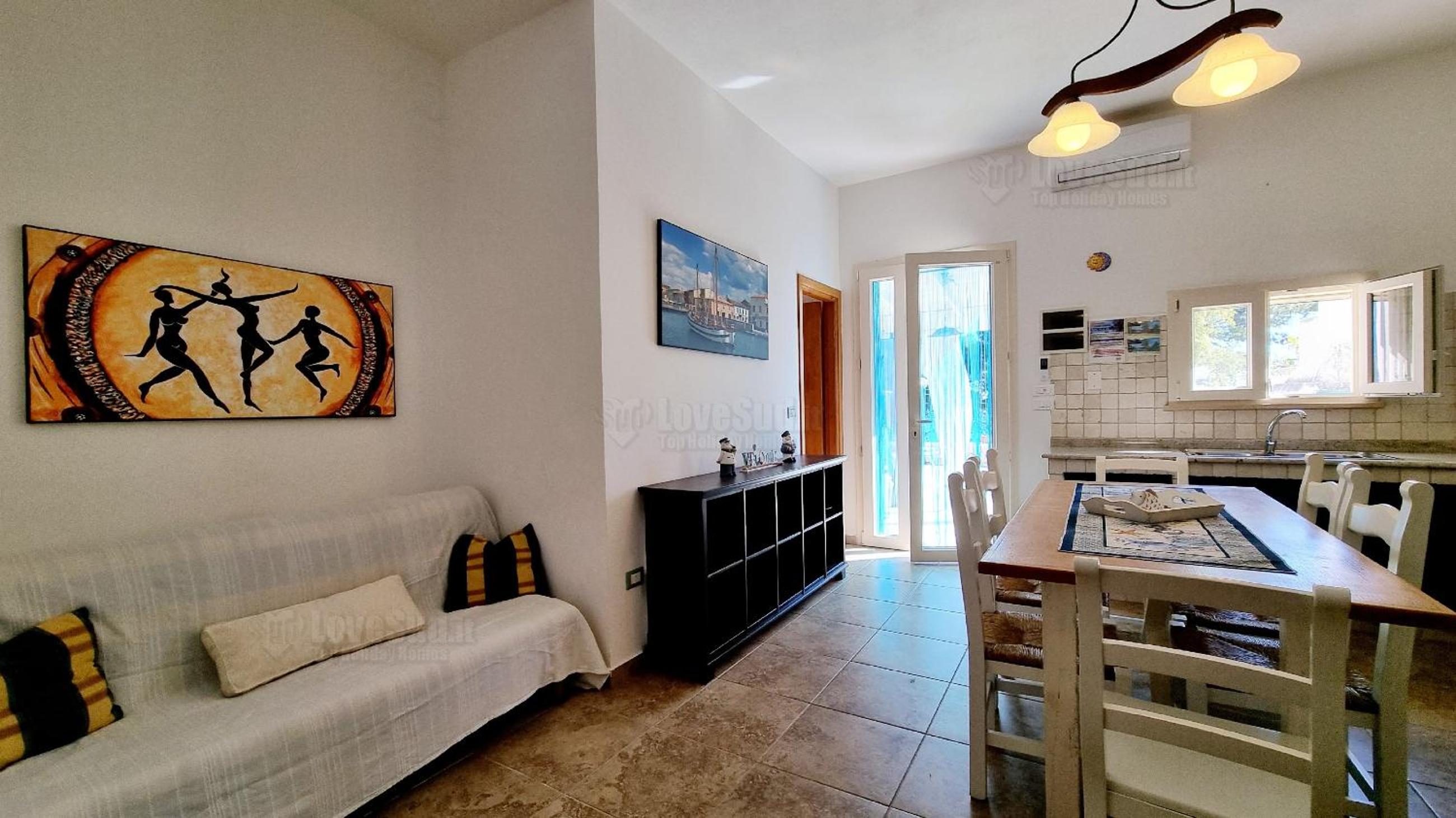 Two-Bedroom House photo 3