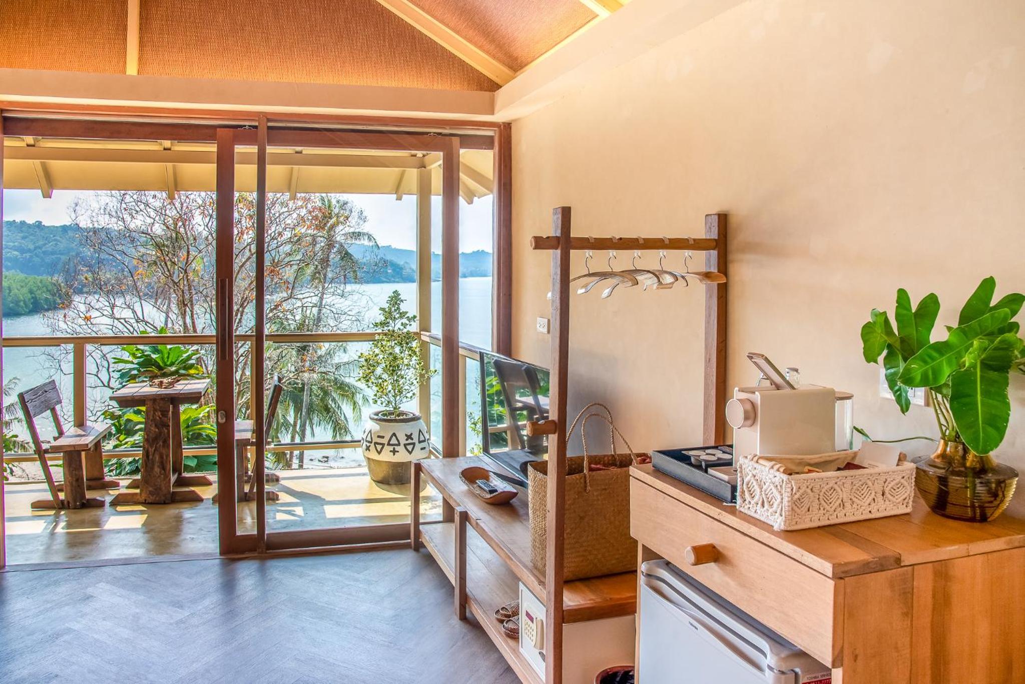 Deluxe Seaview Villa - Photo 11