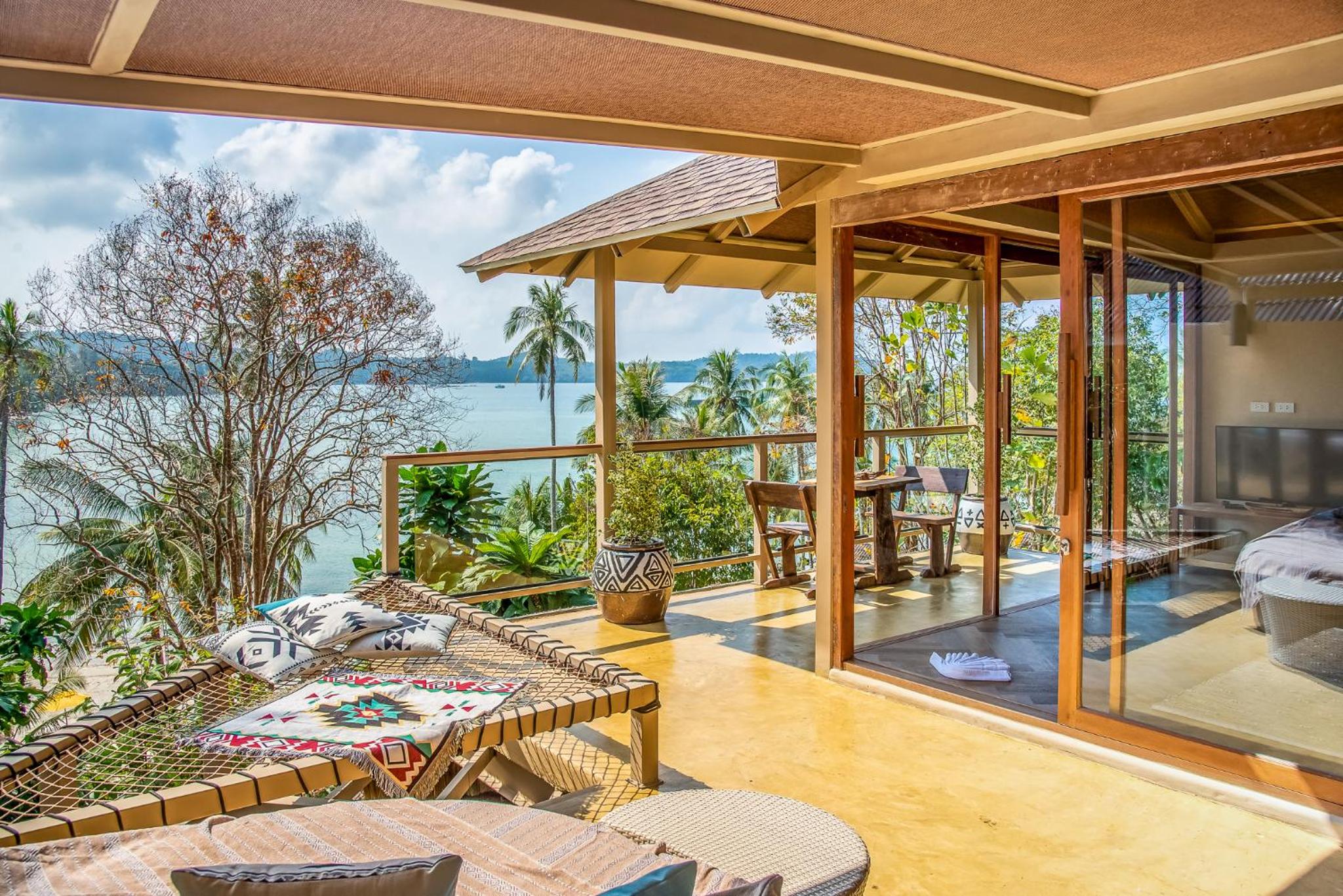 Deluxe Seaview Villa - Photo 9