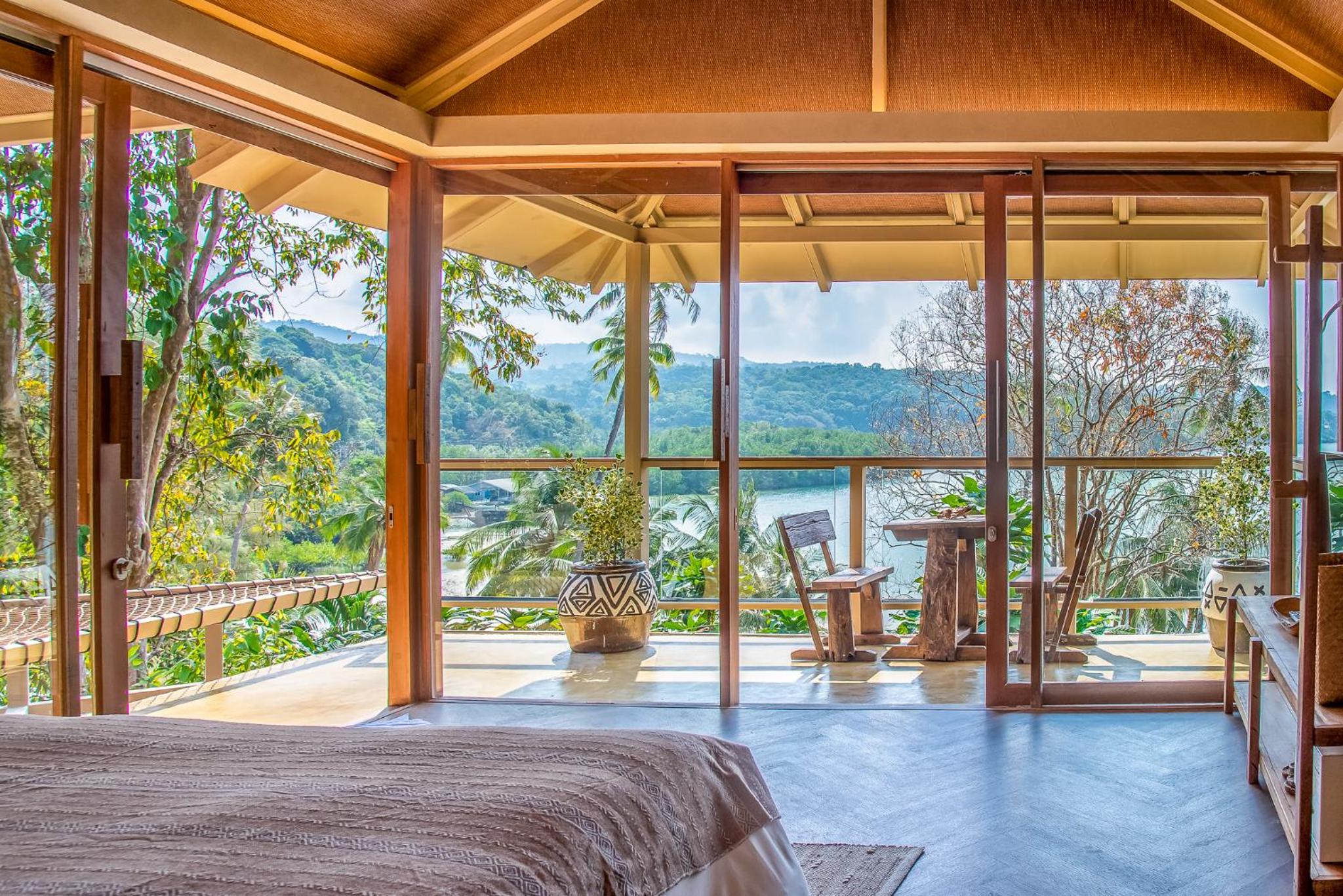 Deluxe Seaview Villa - Photo 8