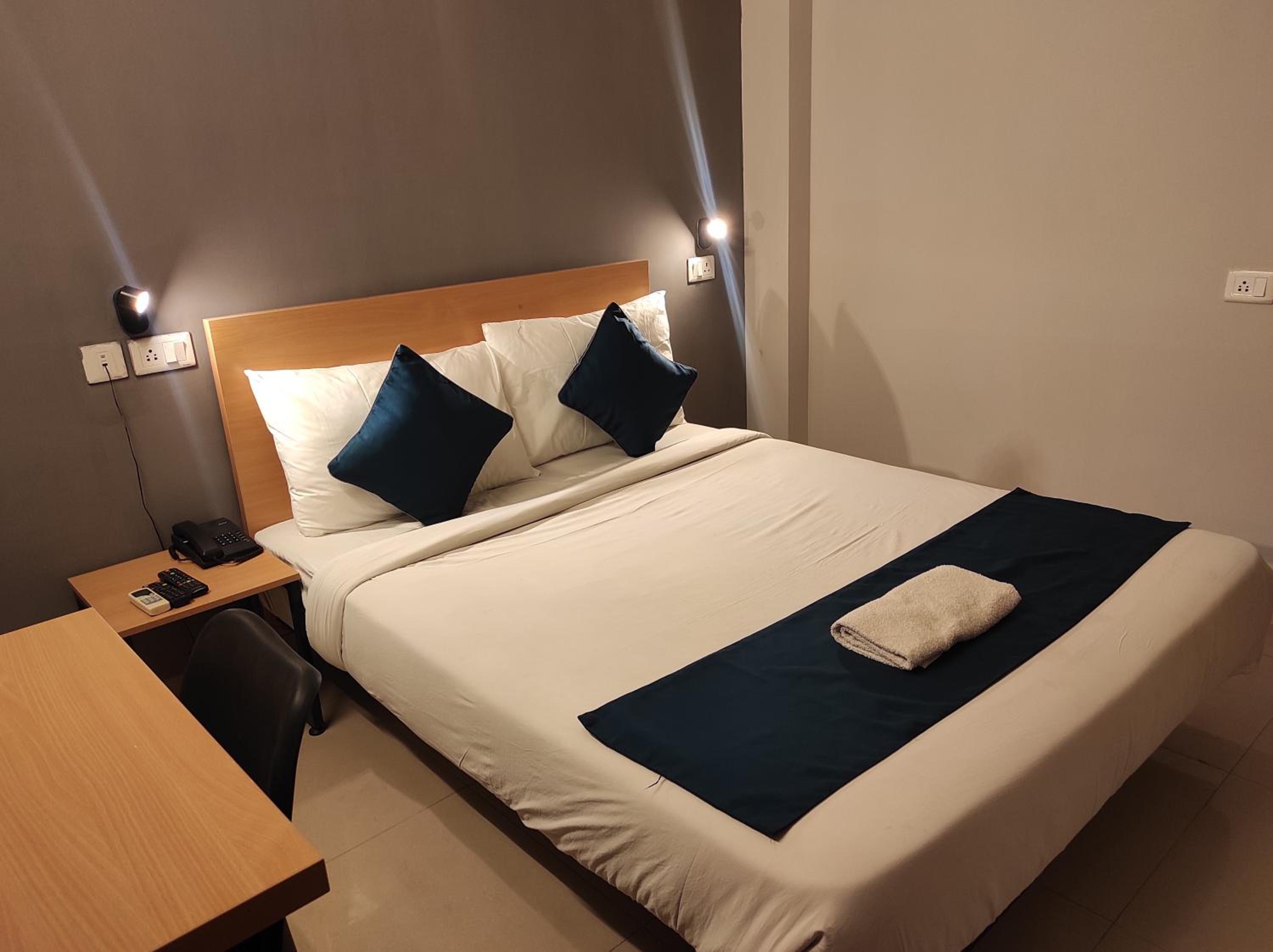 Standard Double Room - Photo 1