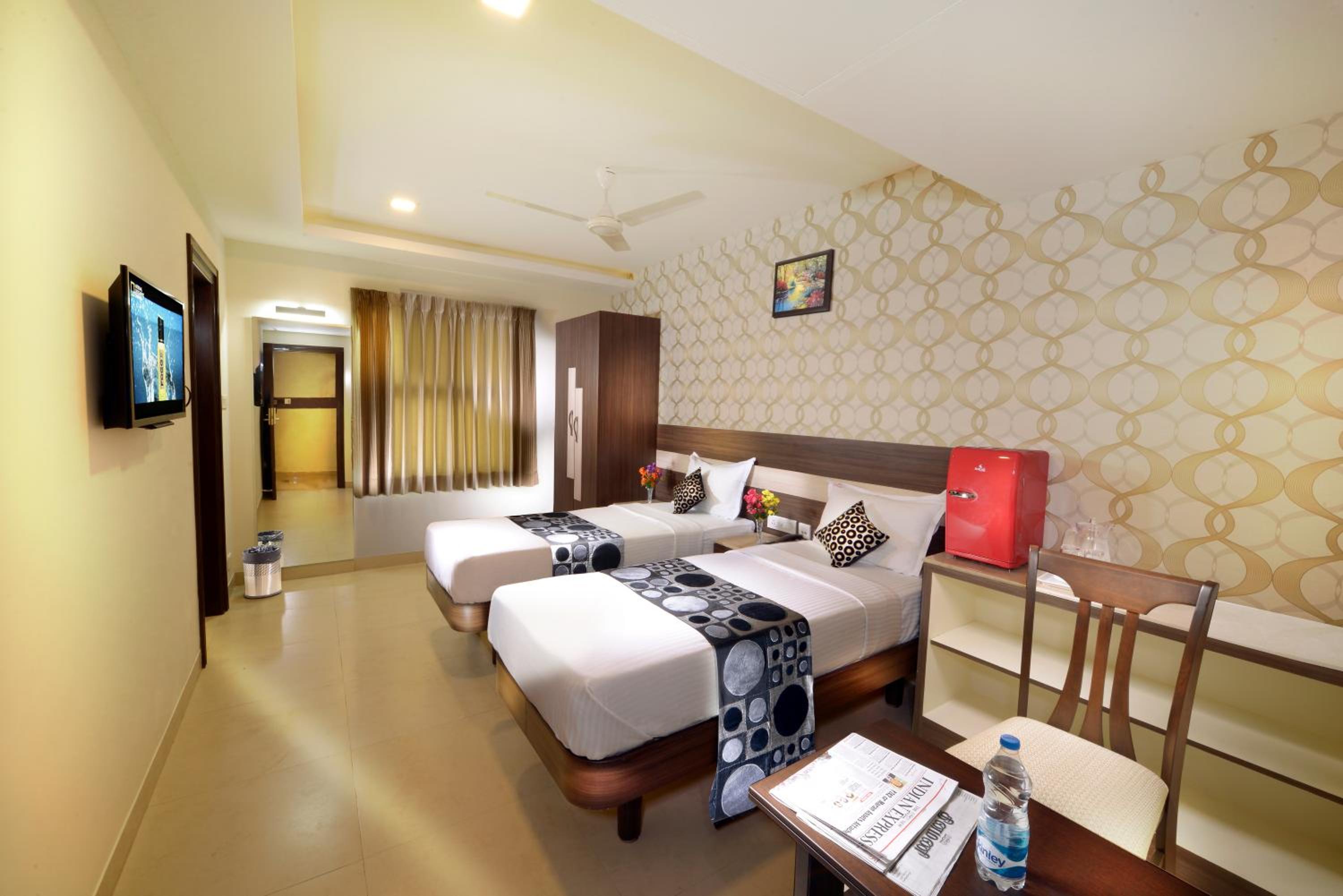 Deluxe Double Room - Photo 8