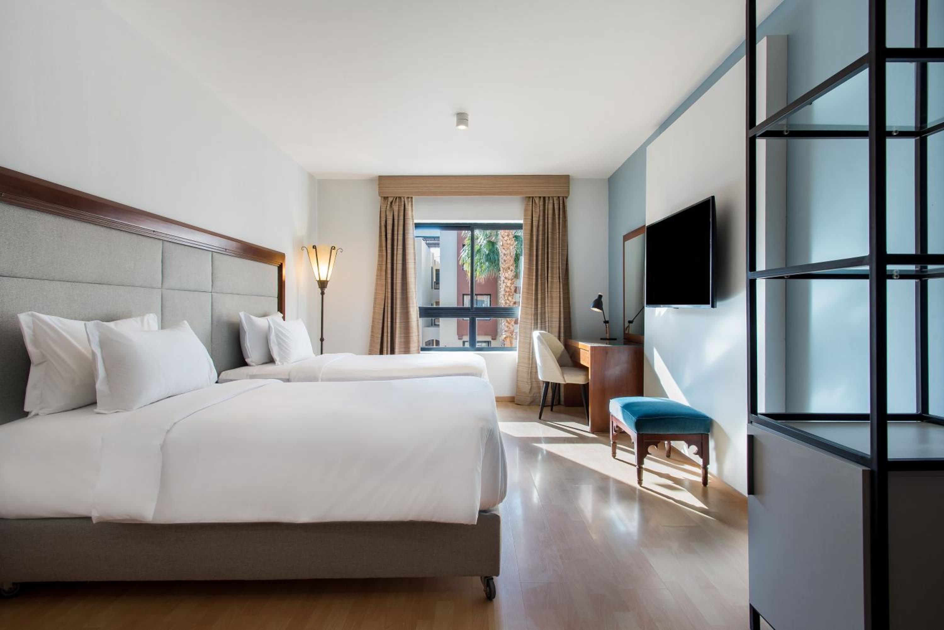 Standard Room - Photo 11