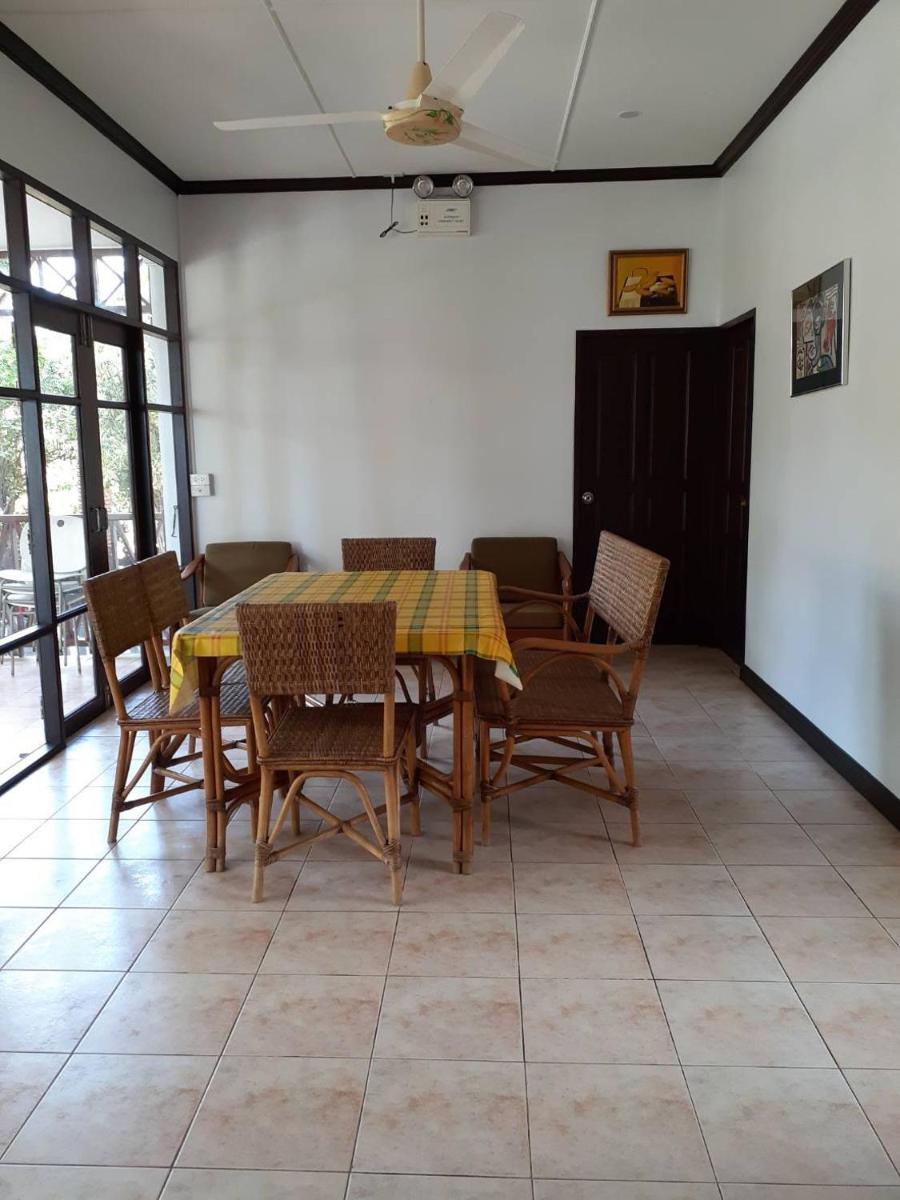 Three-Bedroom House - Photo 8