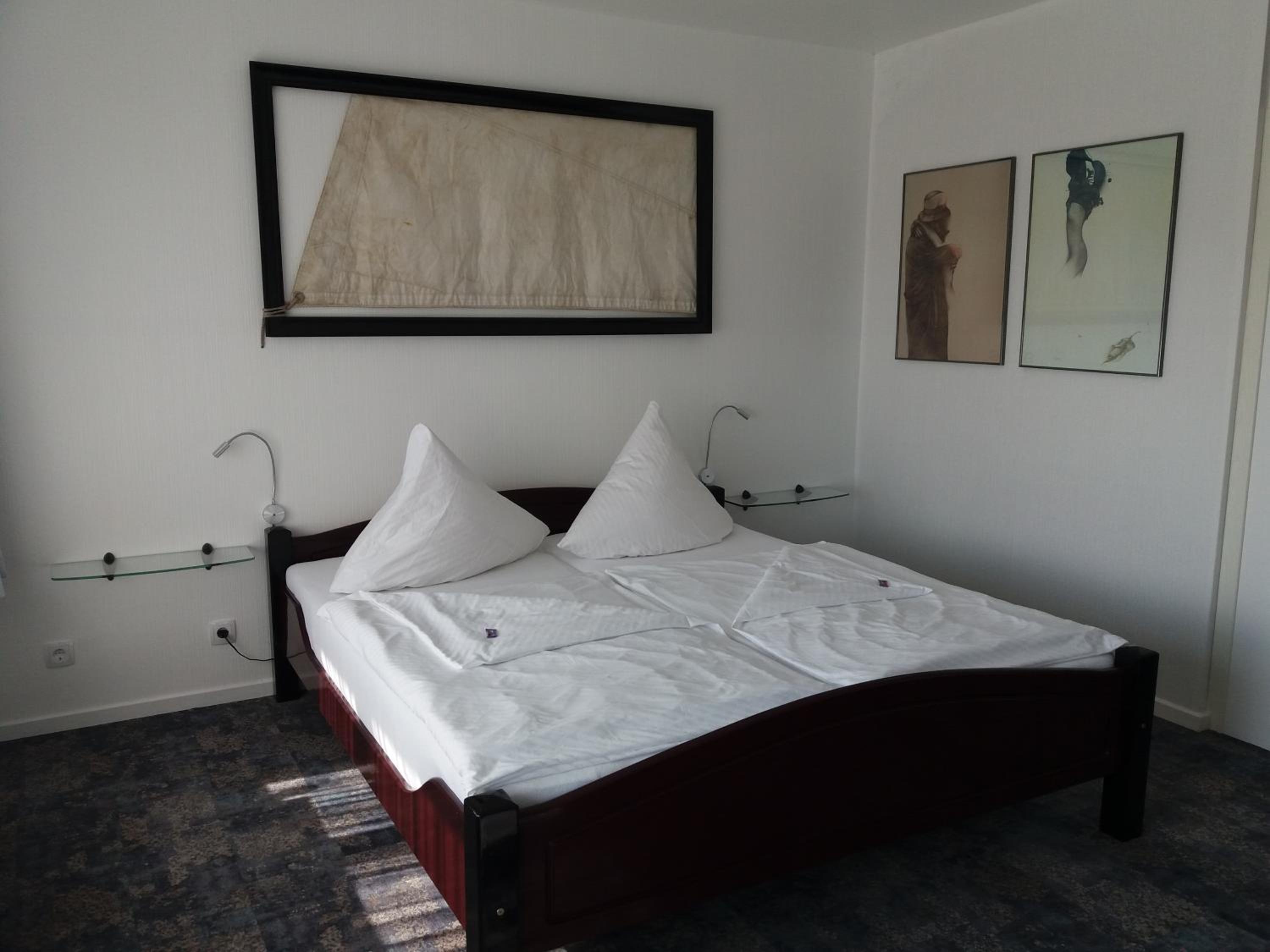 Double Room with Balcony - Photo 1