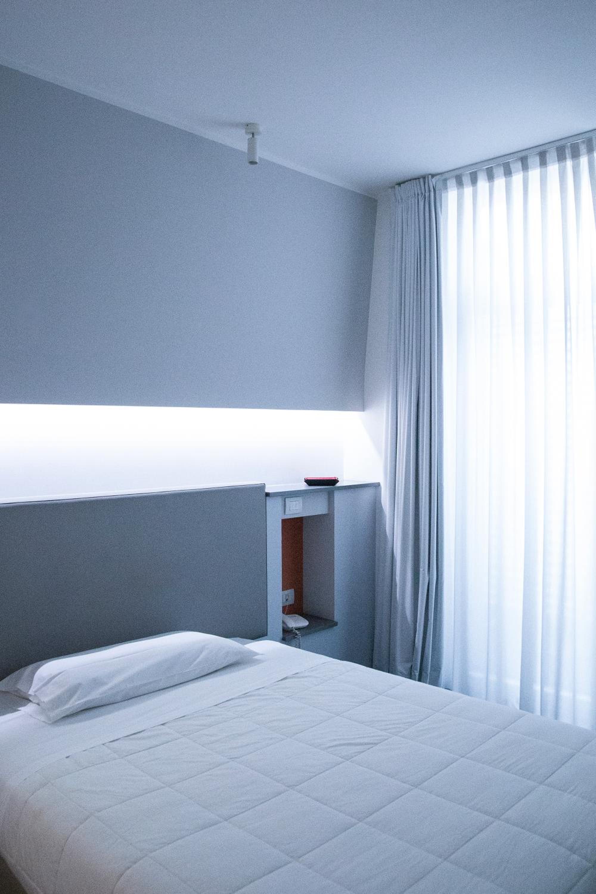 Deluxe Single Room photo 3