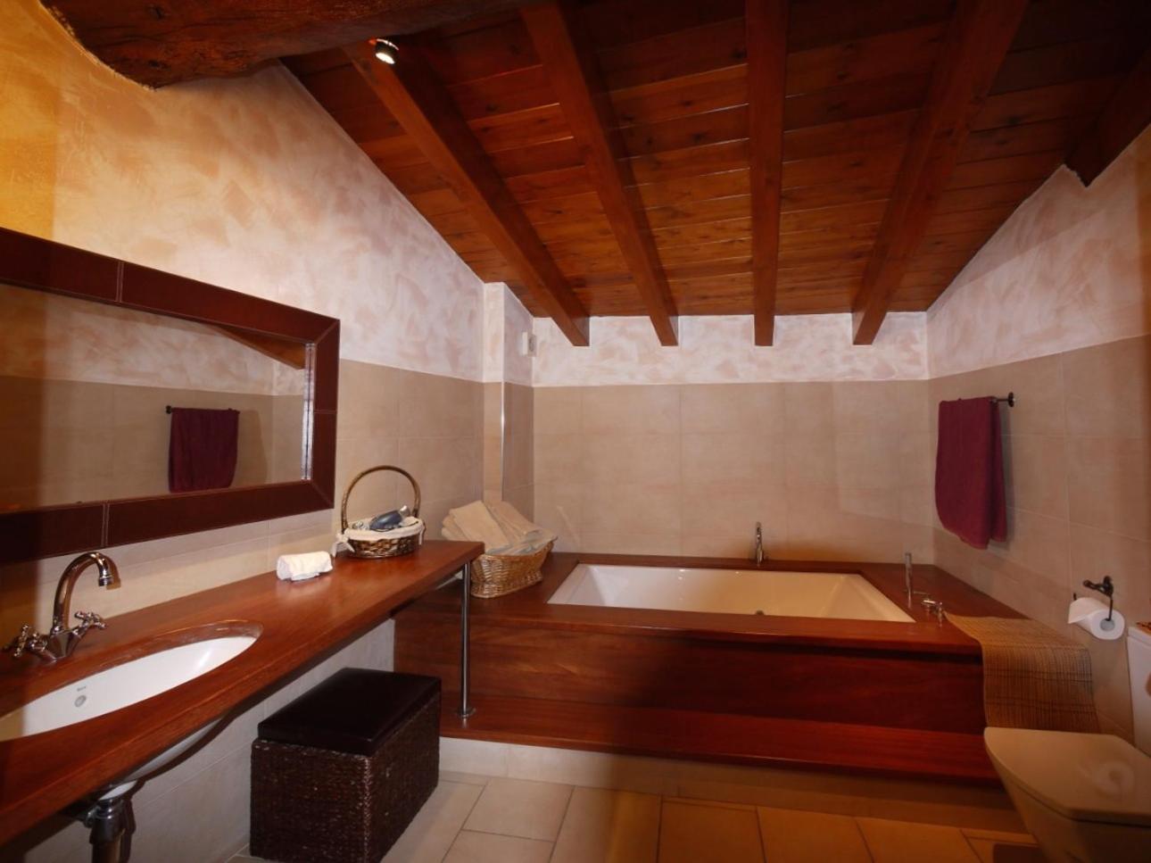 Chalet (6 Adults) - Photo 3