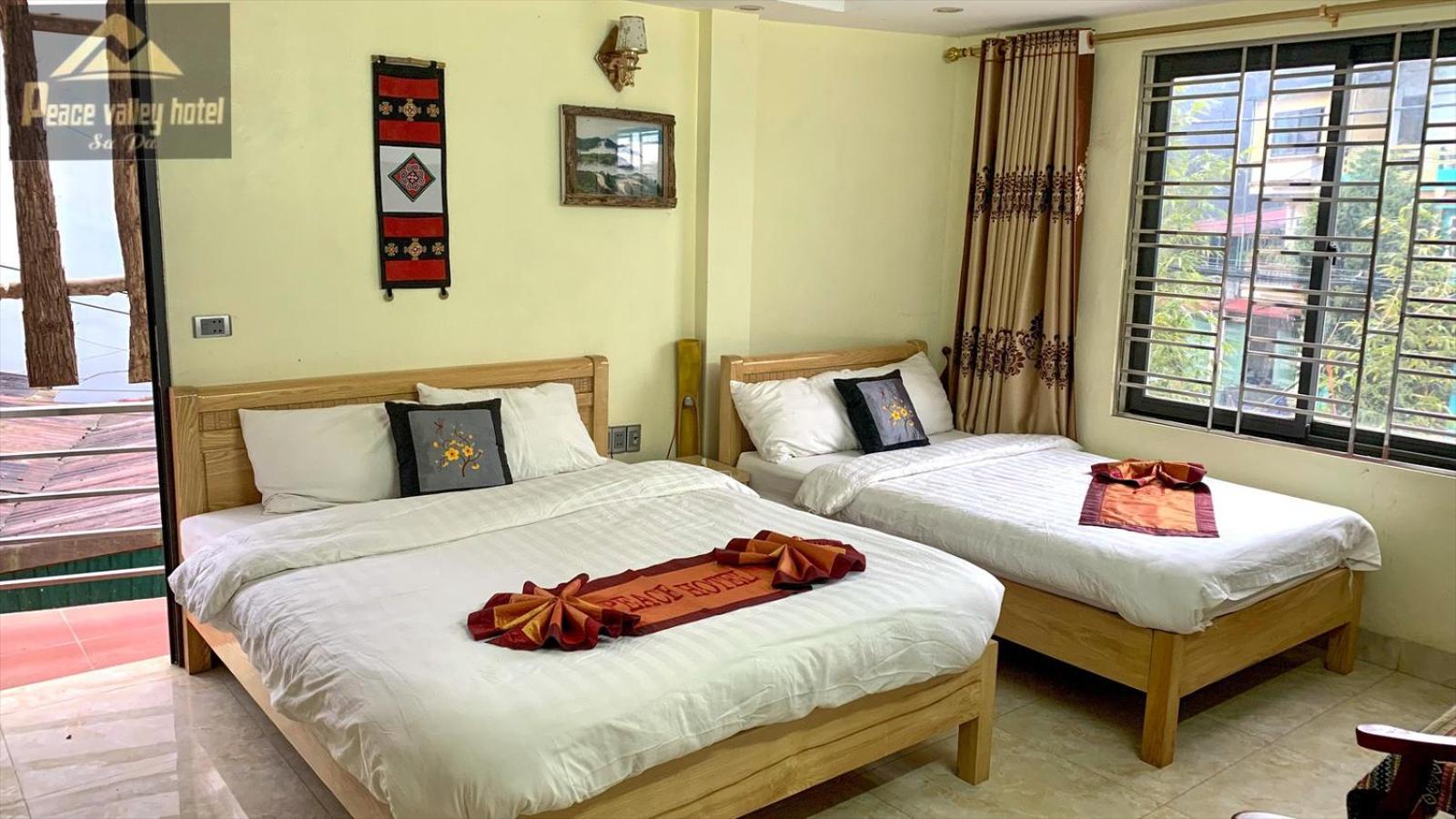 Deluxe Double Room (2 Adults + 1 Child)