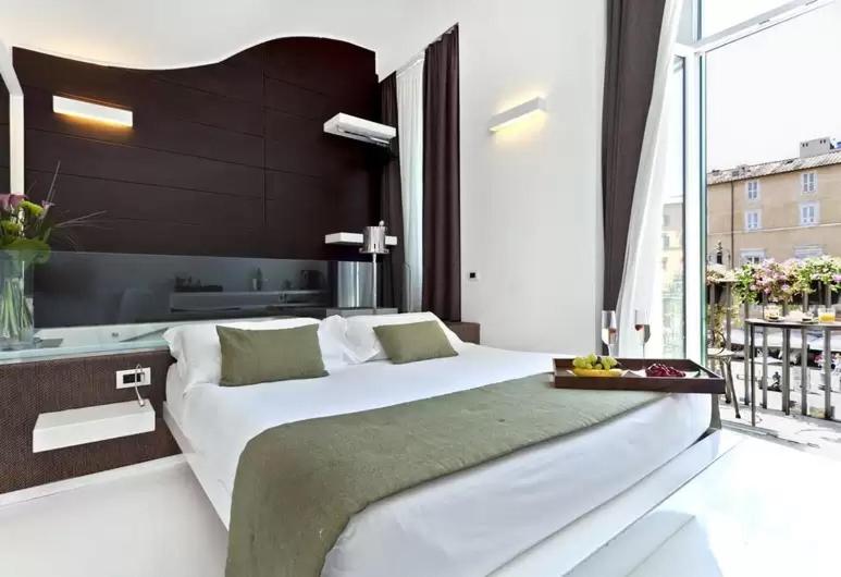 Suite with City View photo 2