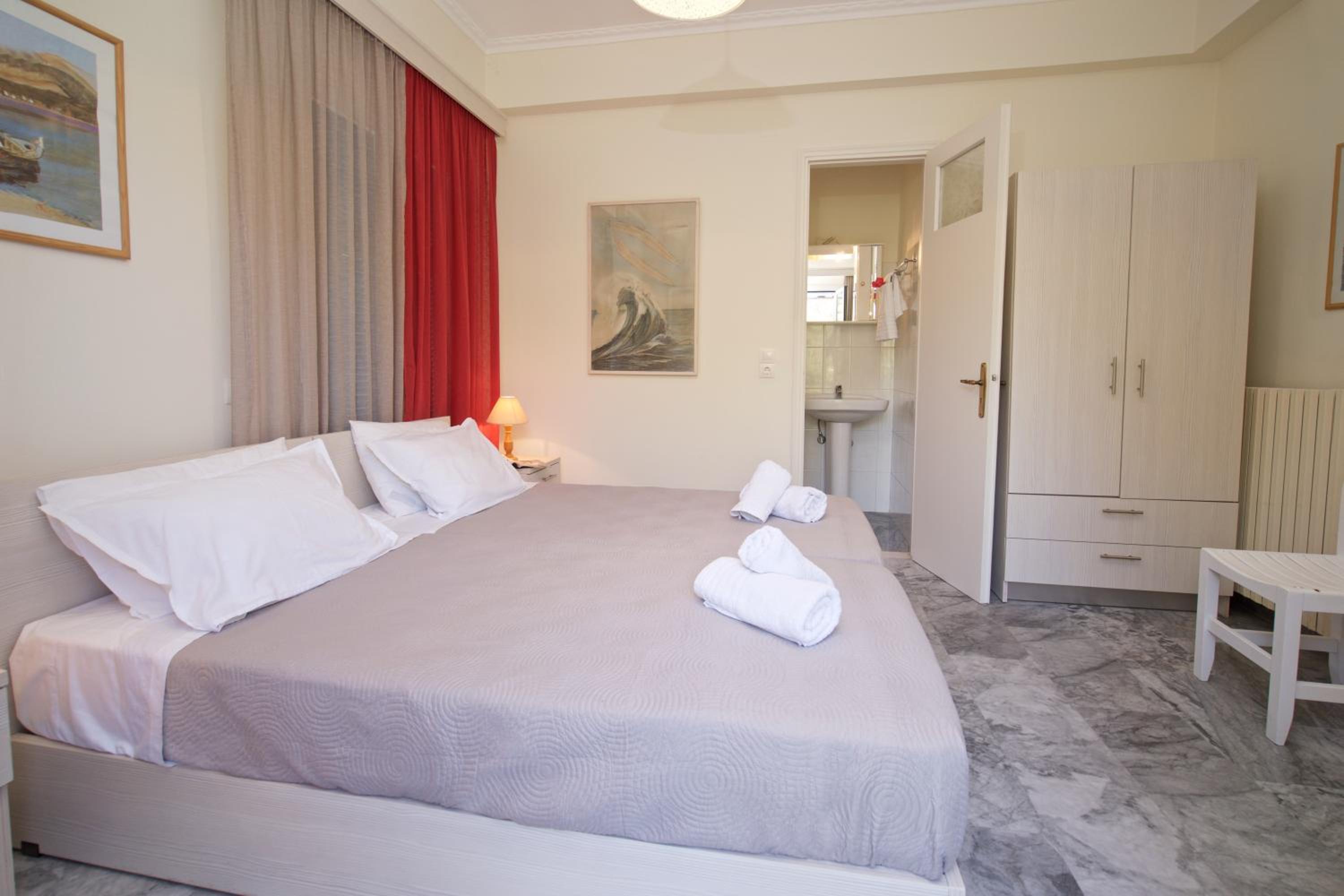 Studio Apartment with Sea View photo 2