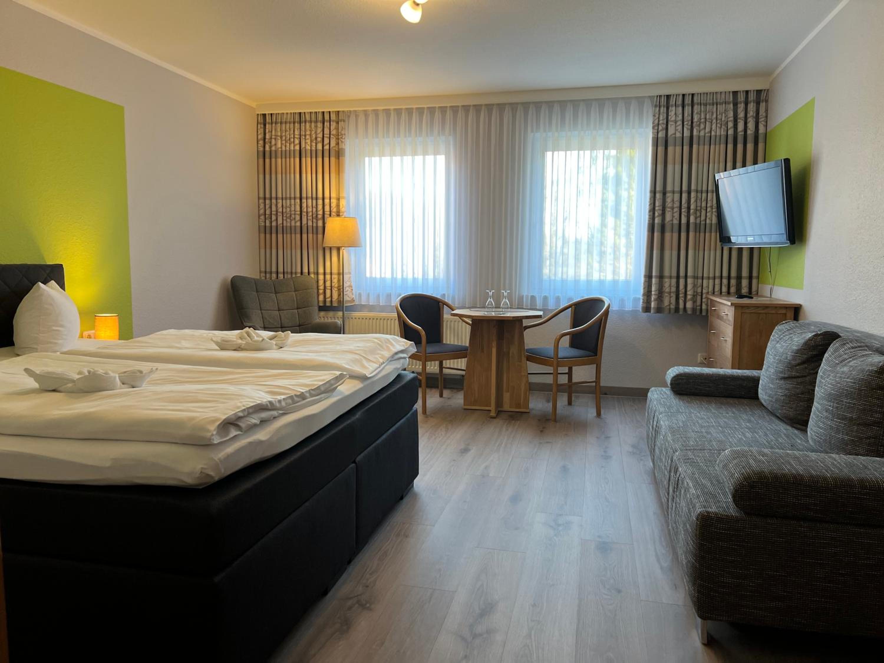 Double Room - Photo 5