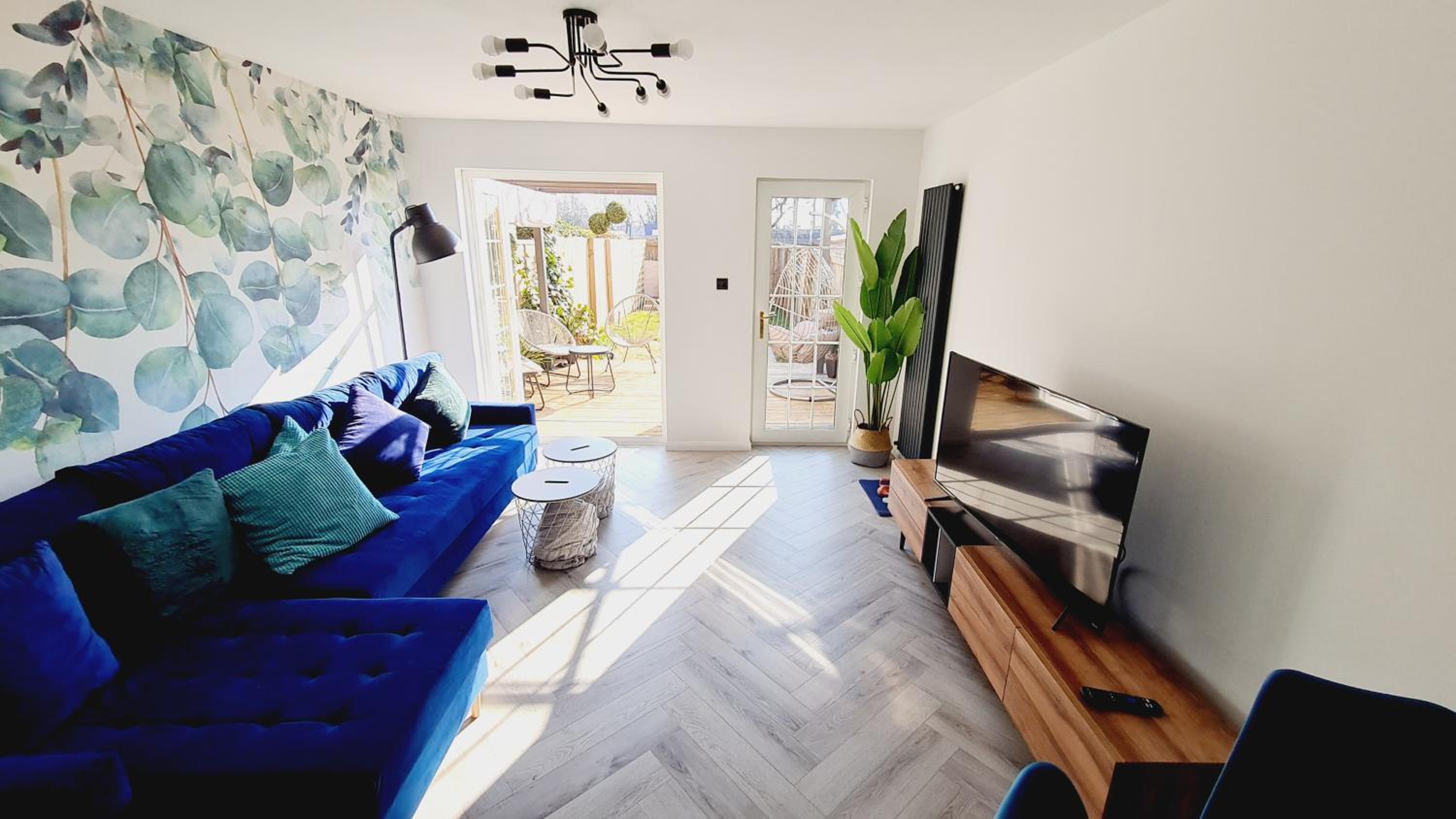 Two-Bedroom House - Photo 1