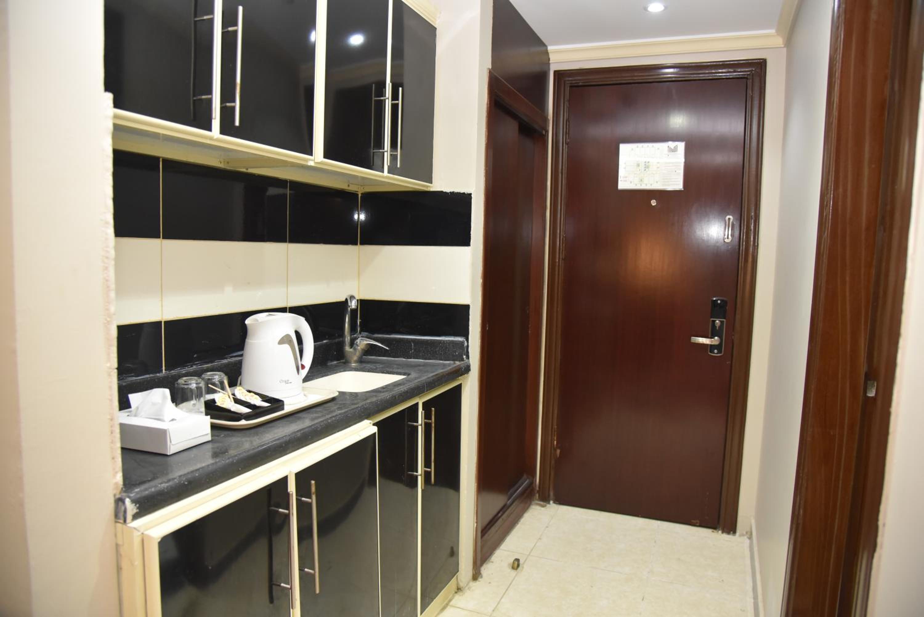 Family Suite - Photo 7