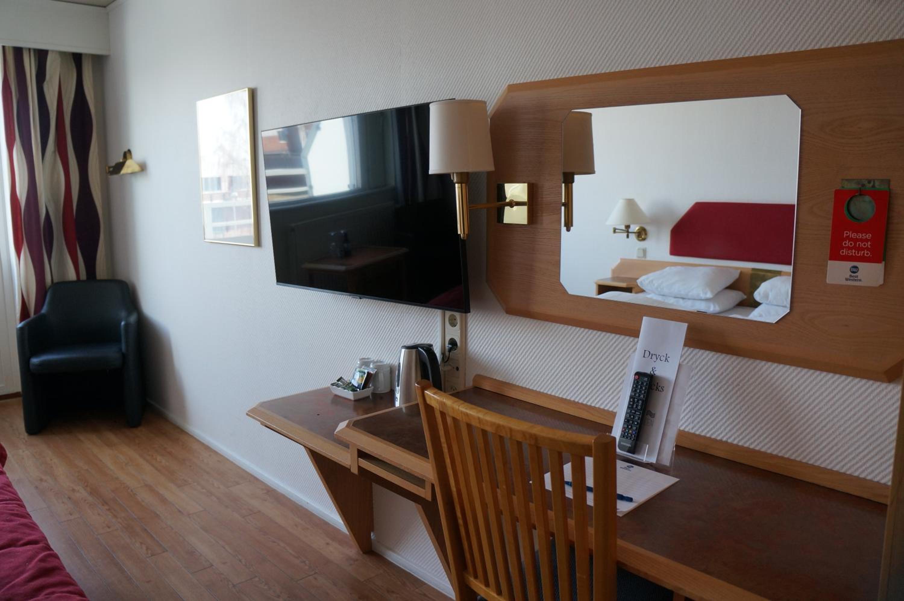 Standard Queen Room - Photo 9