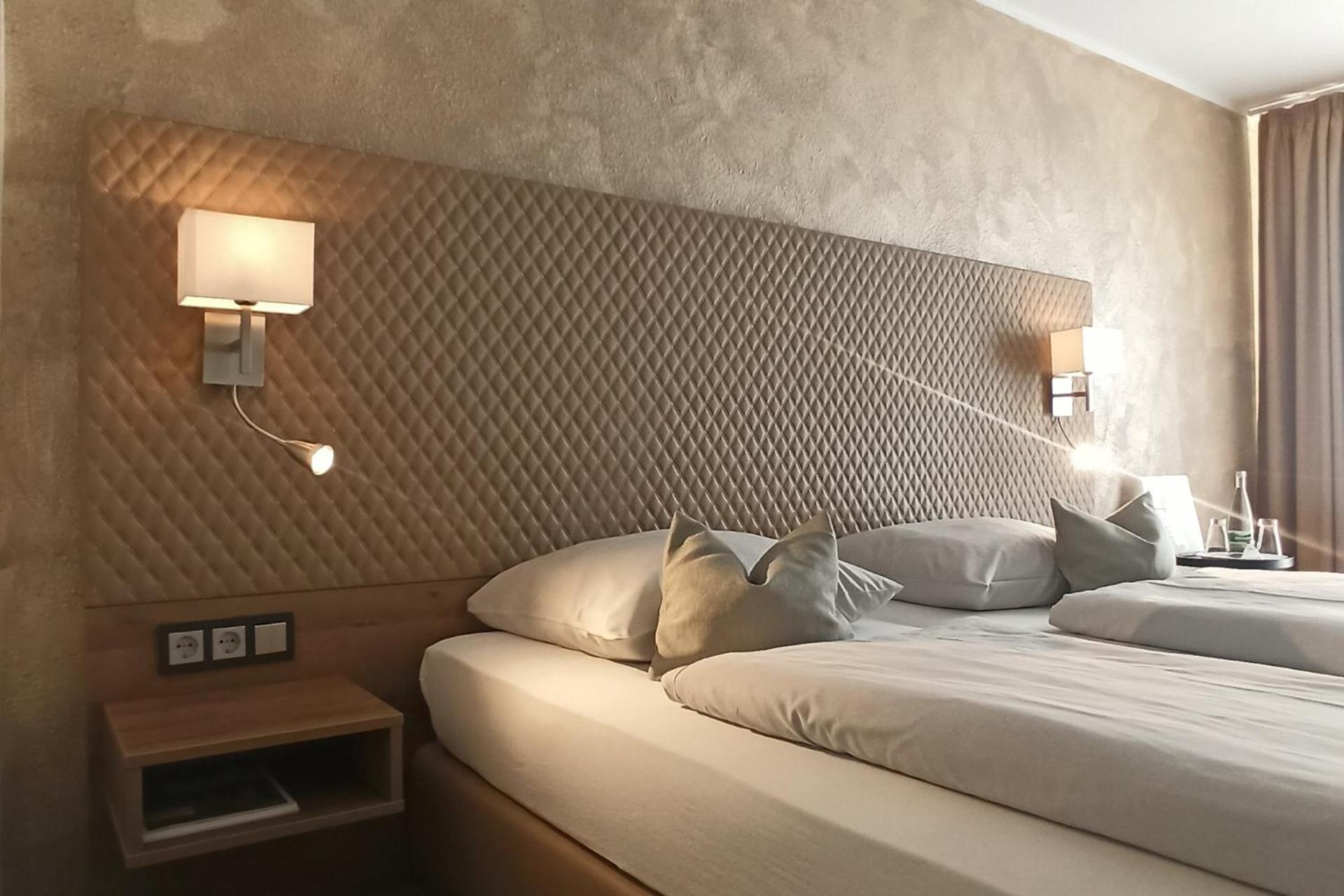 Deluxe Double Room - Photo 1