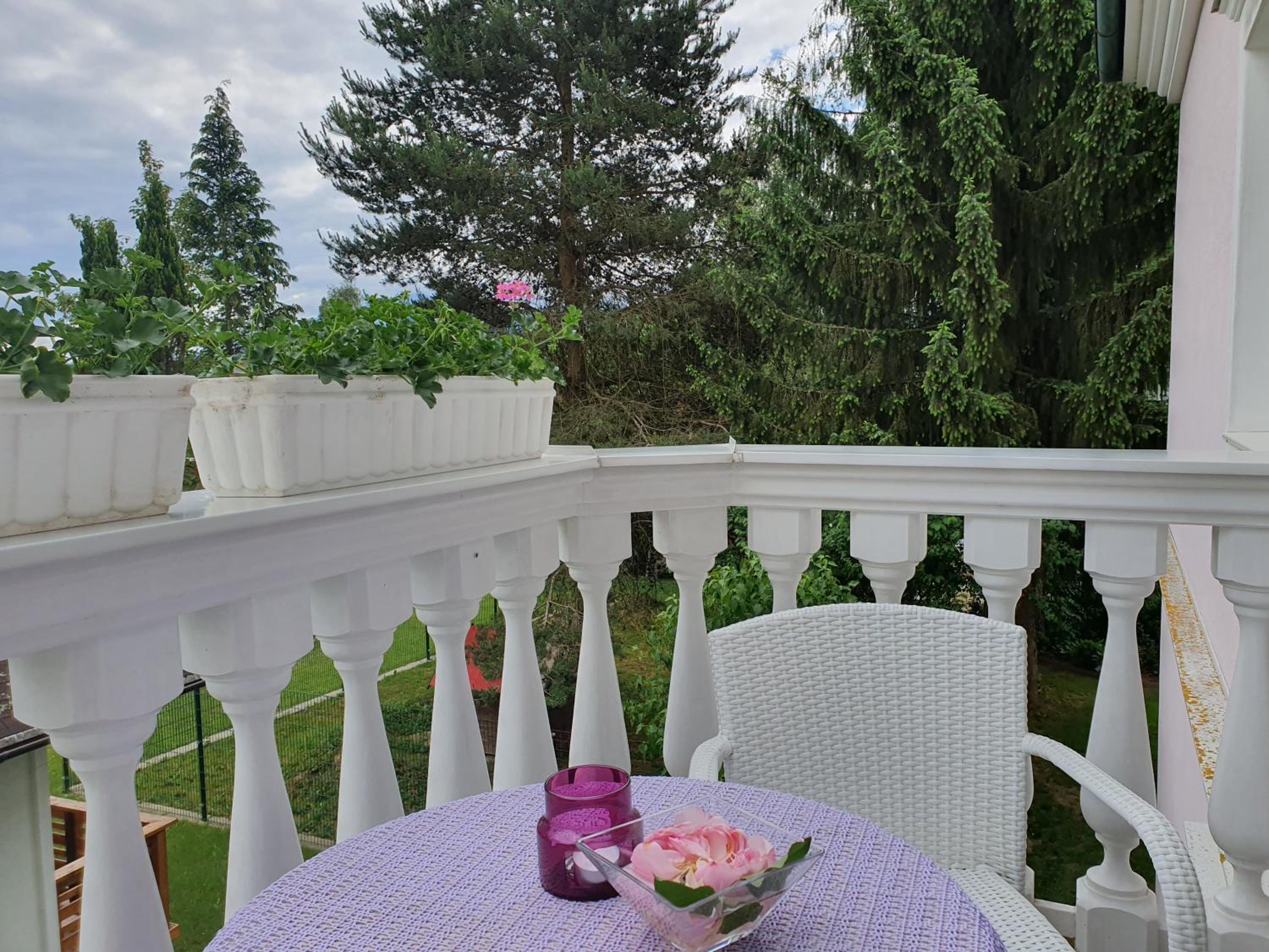 Studio With Balcony photo 2