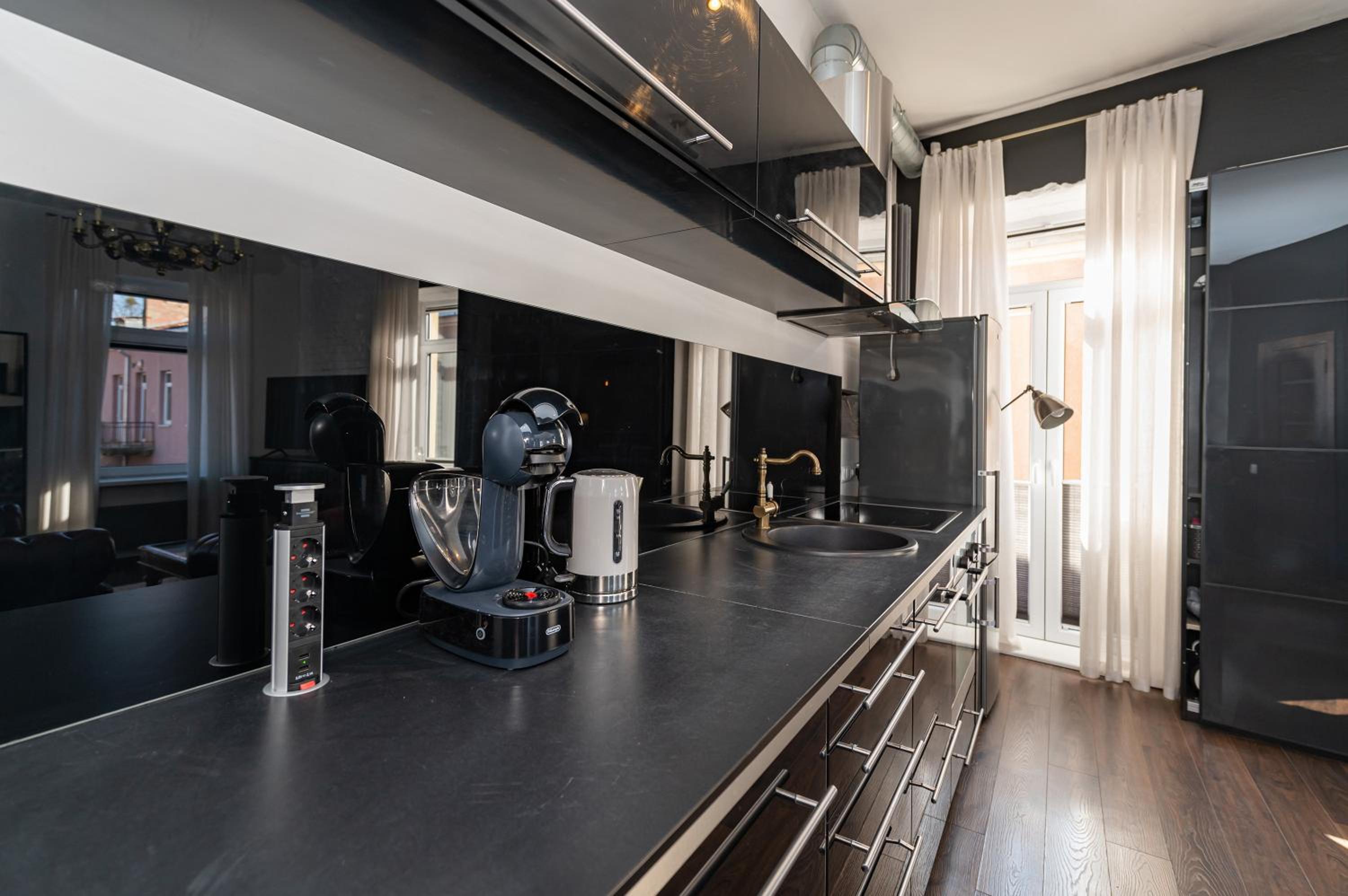 Studio Apartment - Photo 5