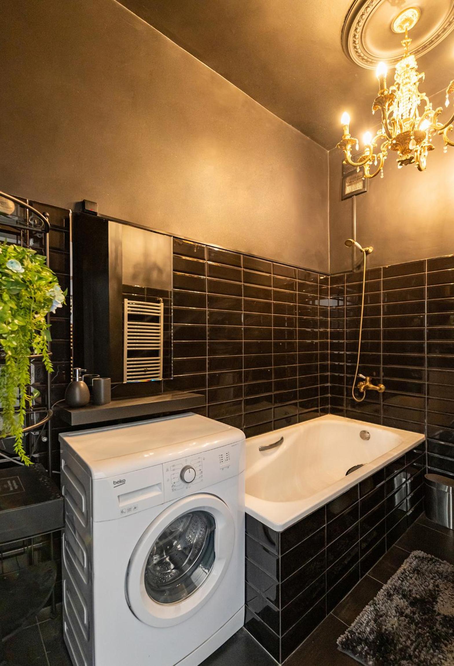 Studio Apartment - Photo 13