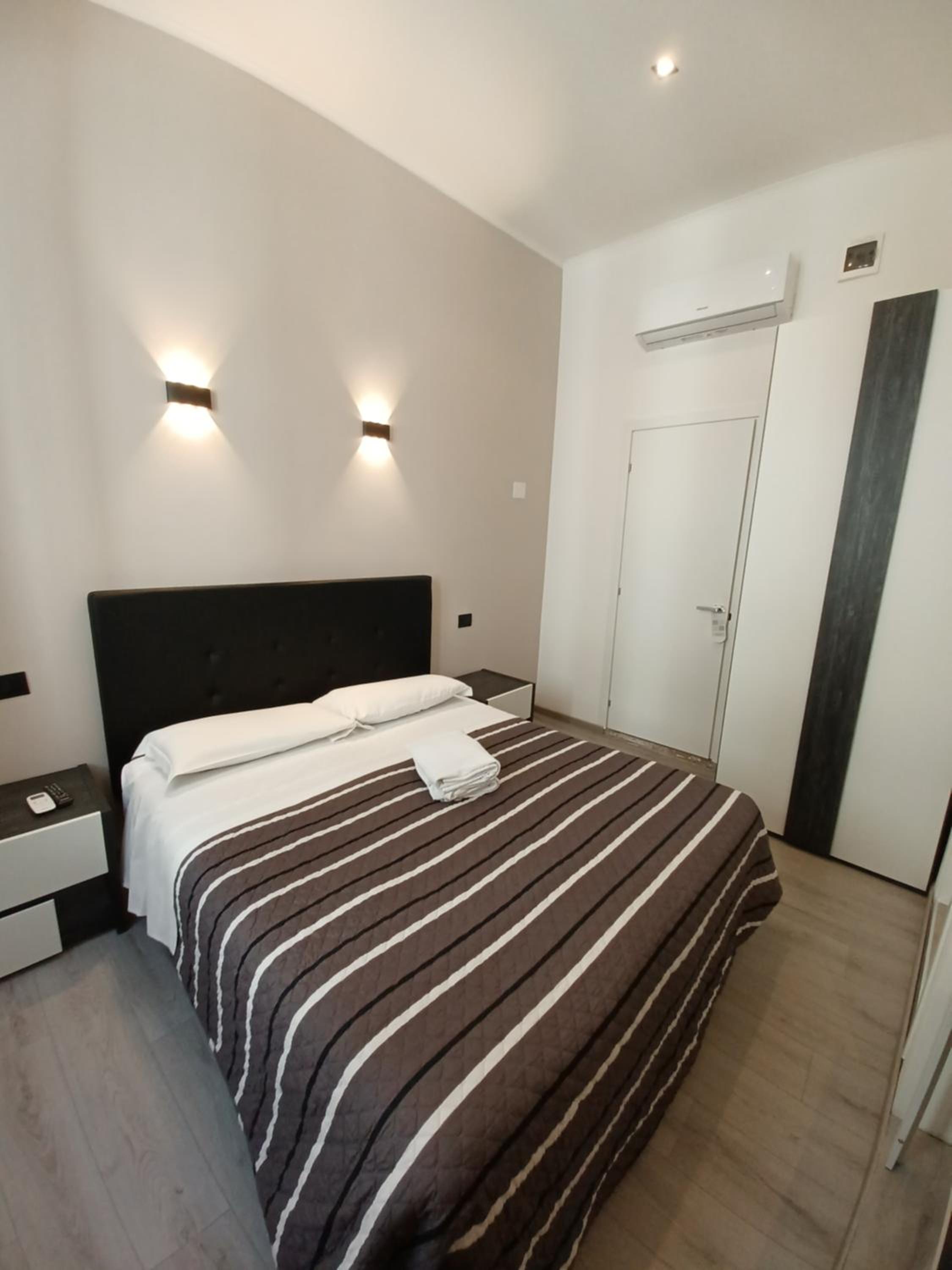 Double or Twin Room photo 1