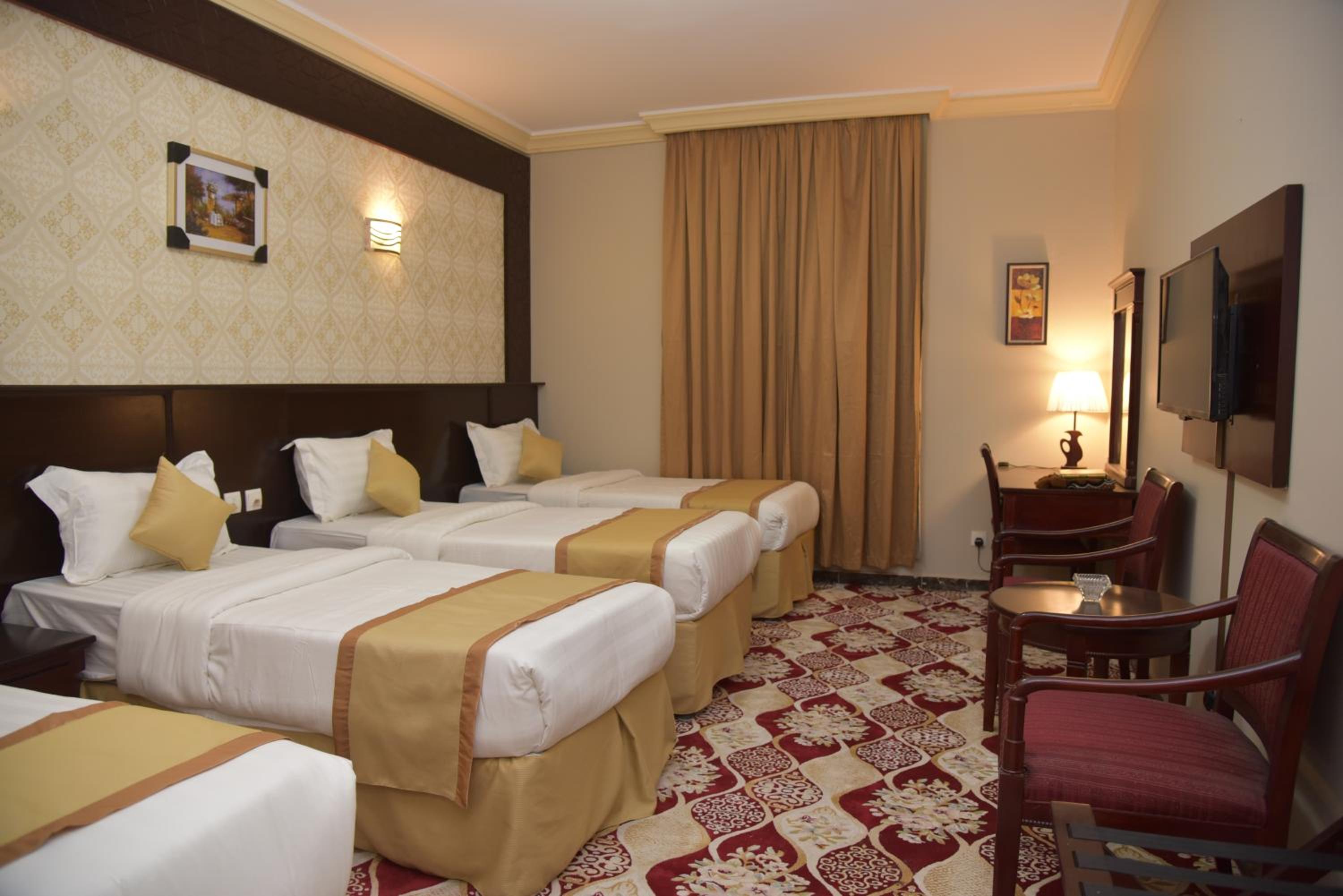 Family Suite - Photo 9