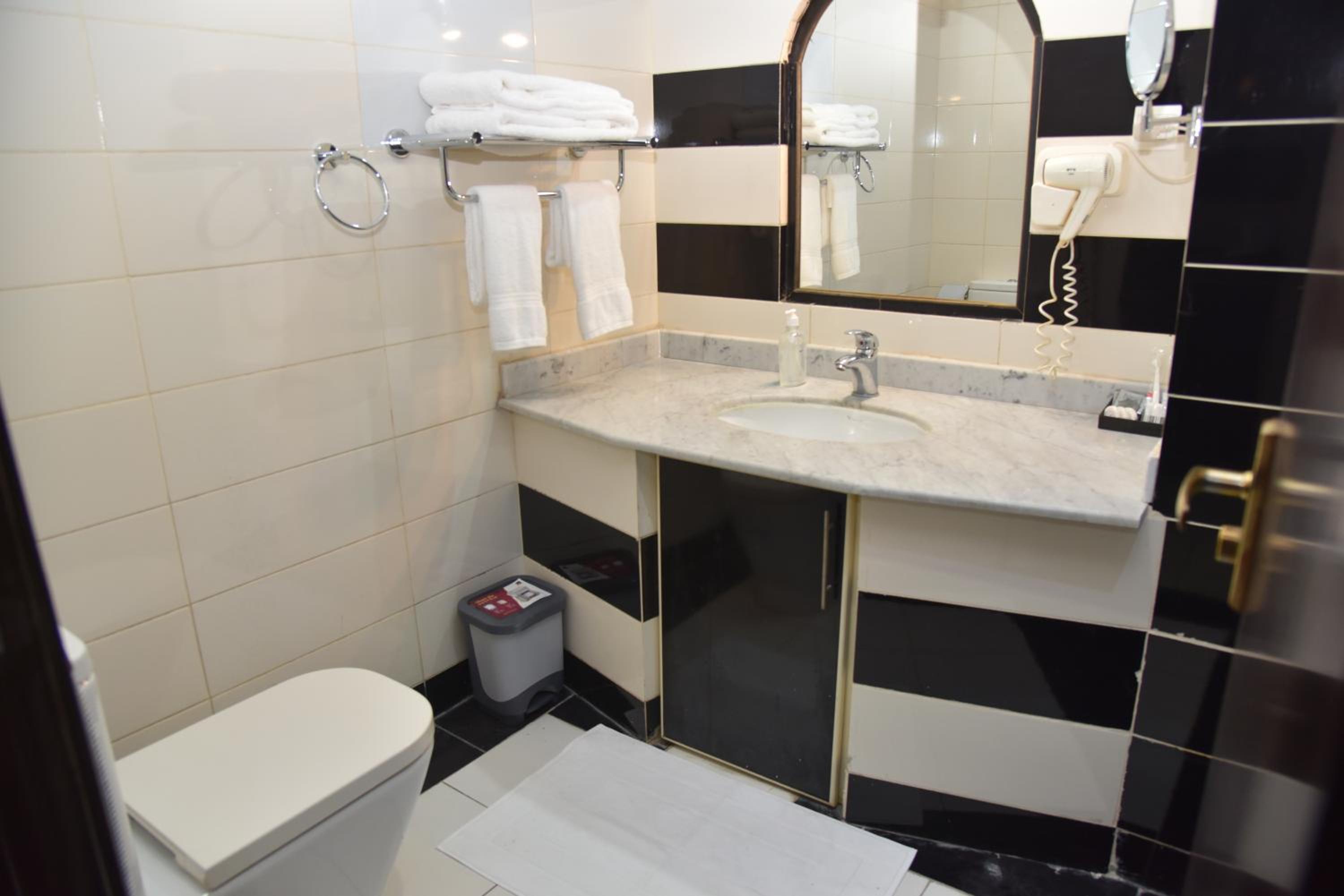 Family Suite - Photo 10