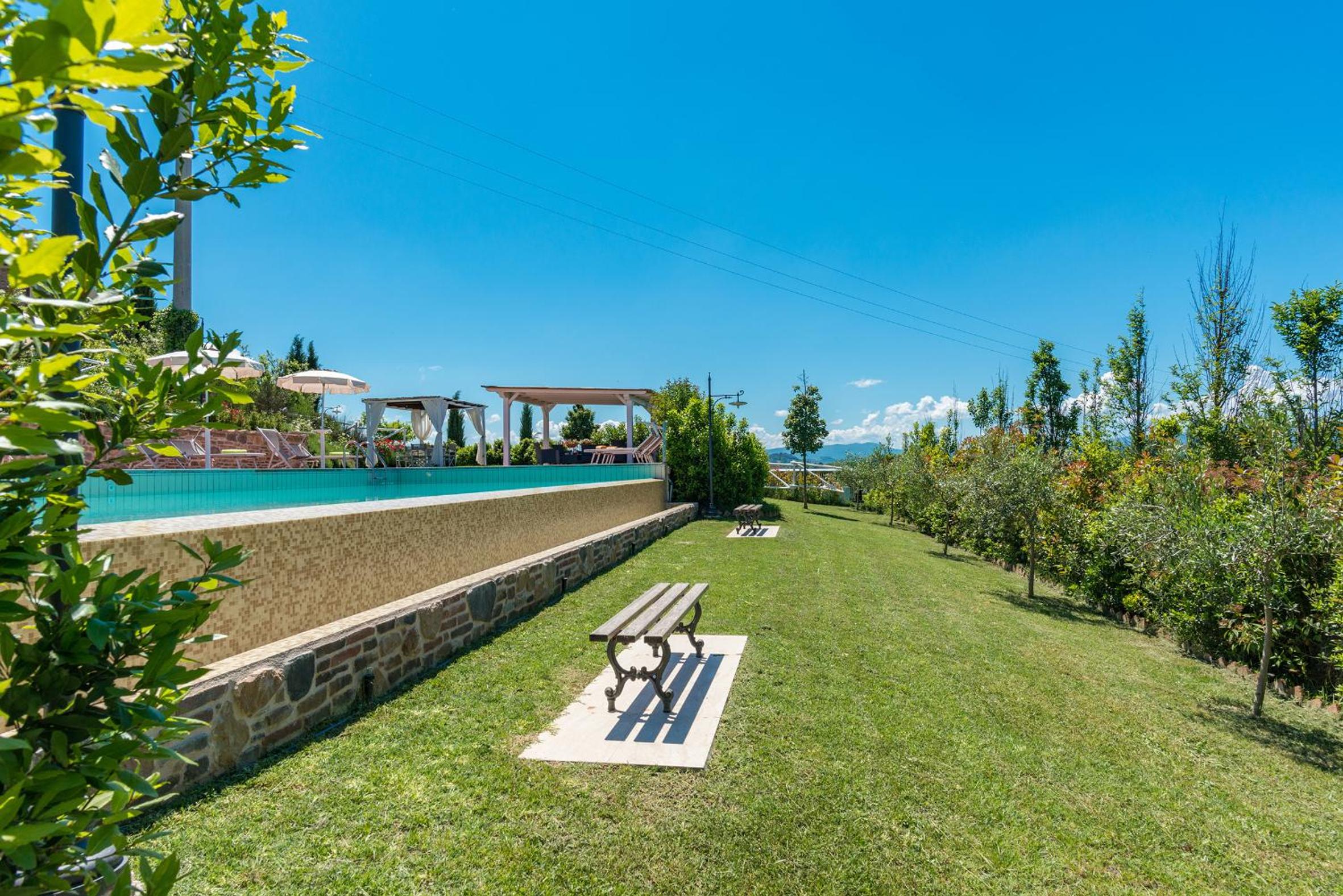 Villa photo 2