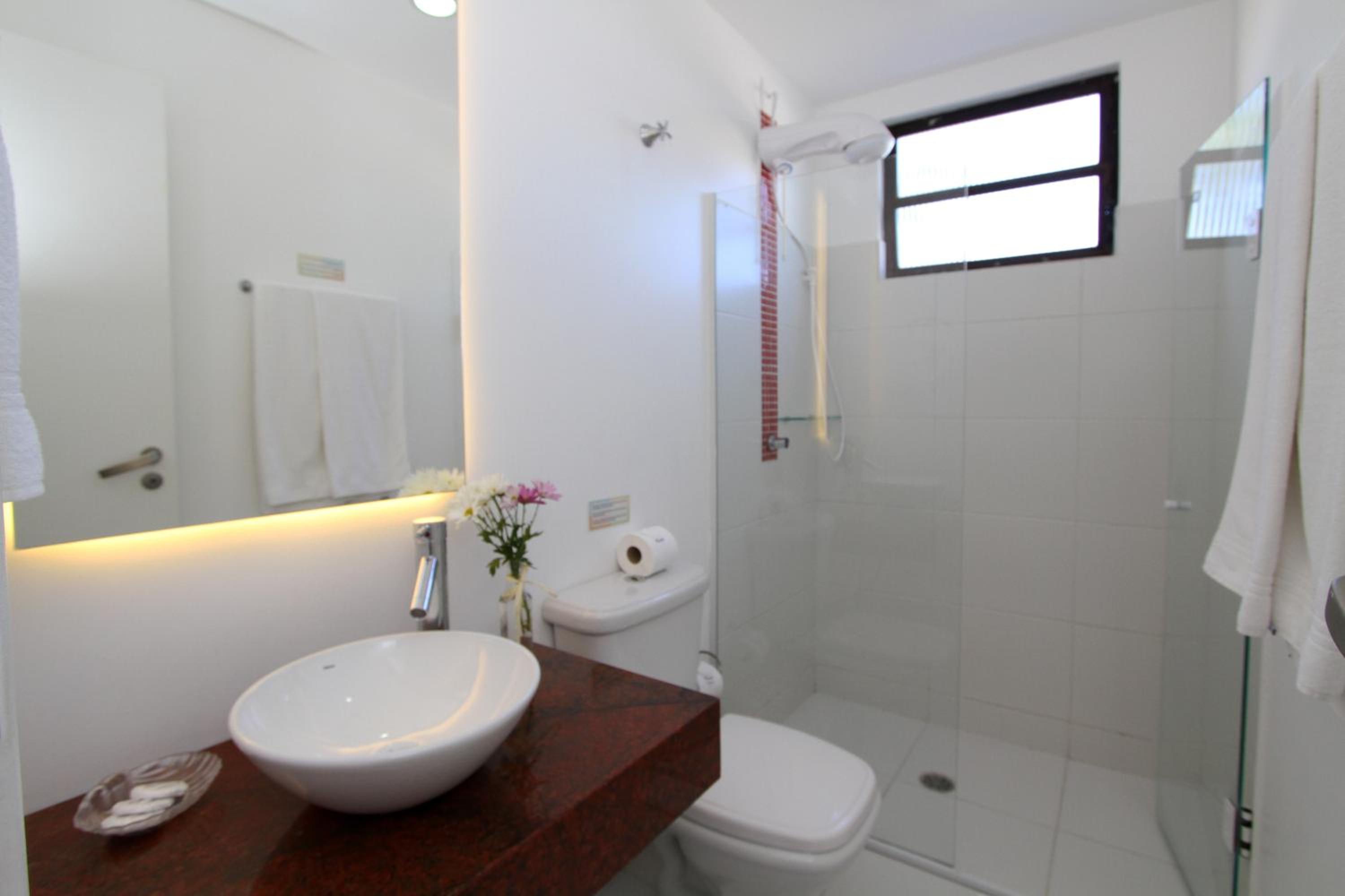 Suite - Photo 12