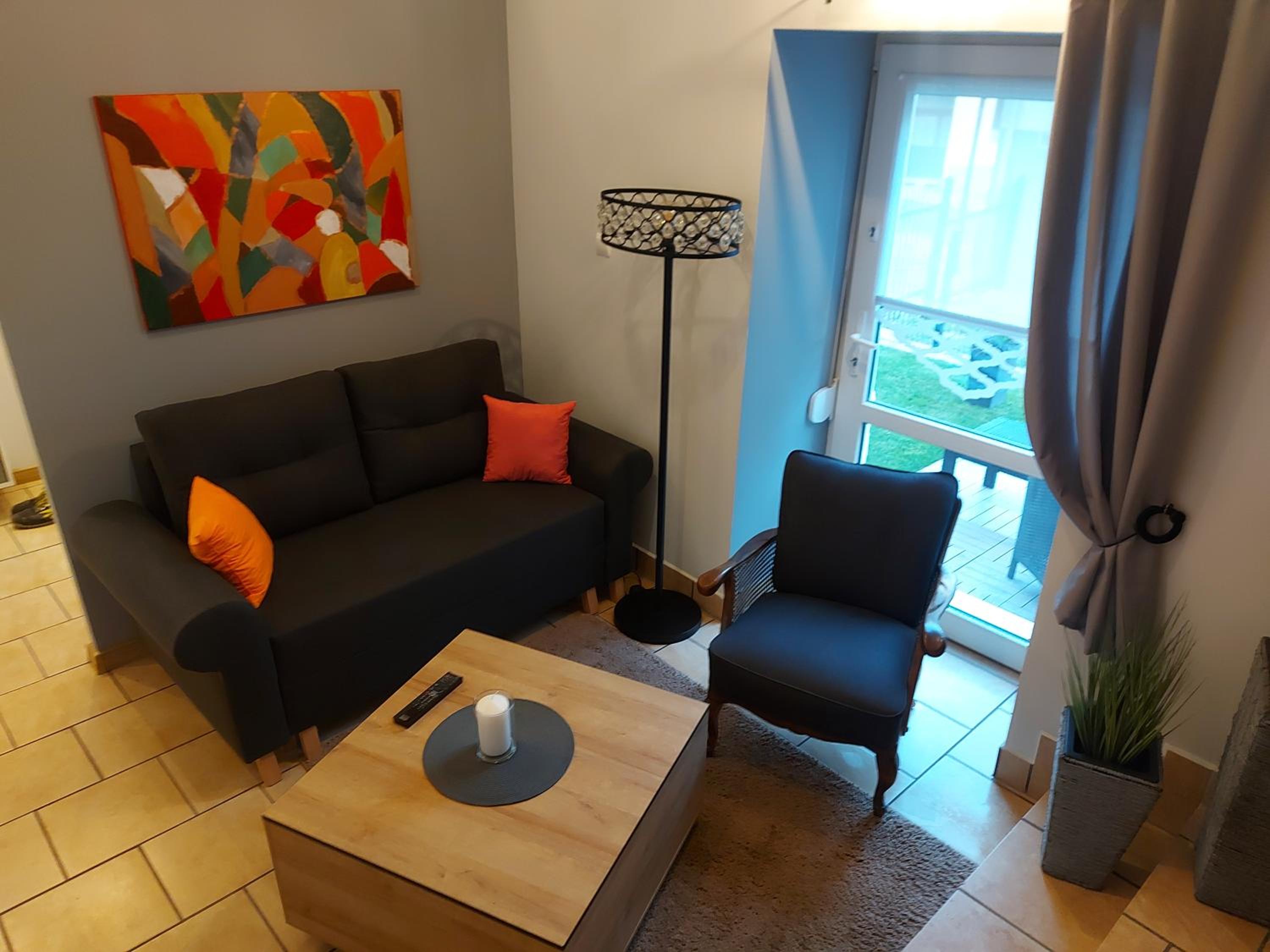 One-Bedroom Apartment - Photo 6