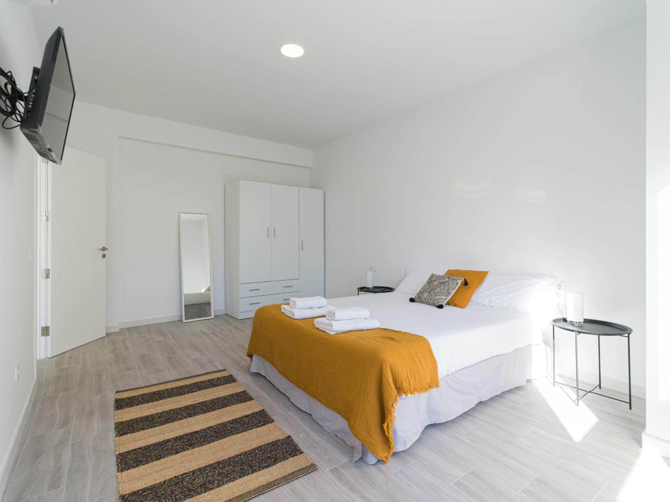 Three-Bedroom Apartment photo 2