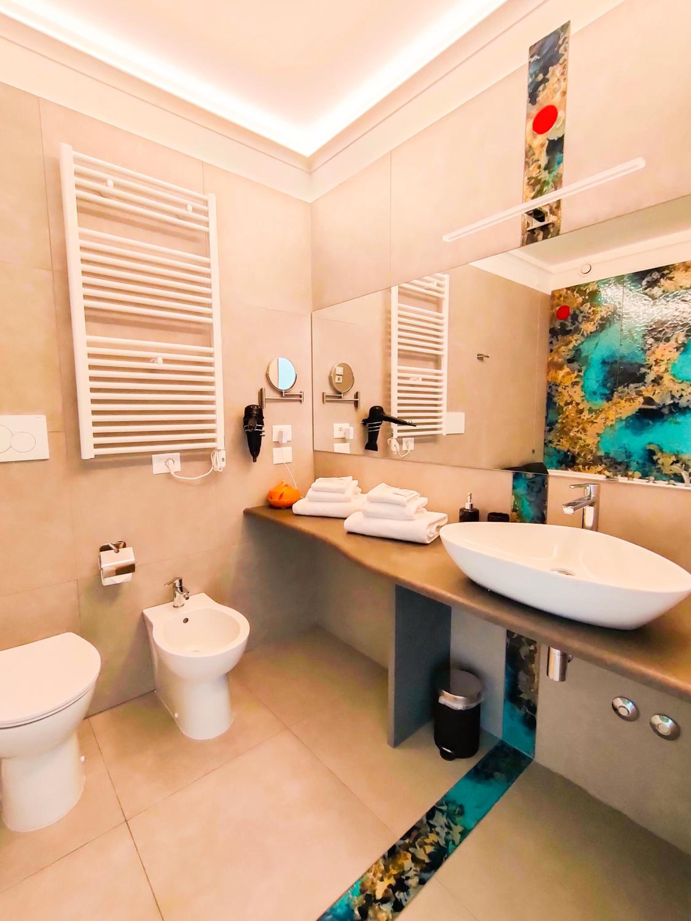Double Room with Spa Bath photo 2