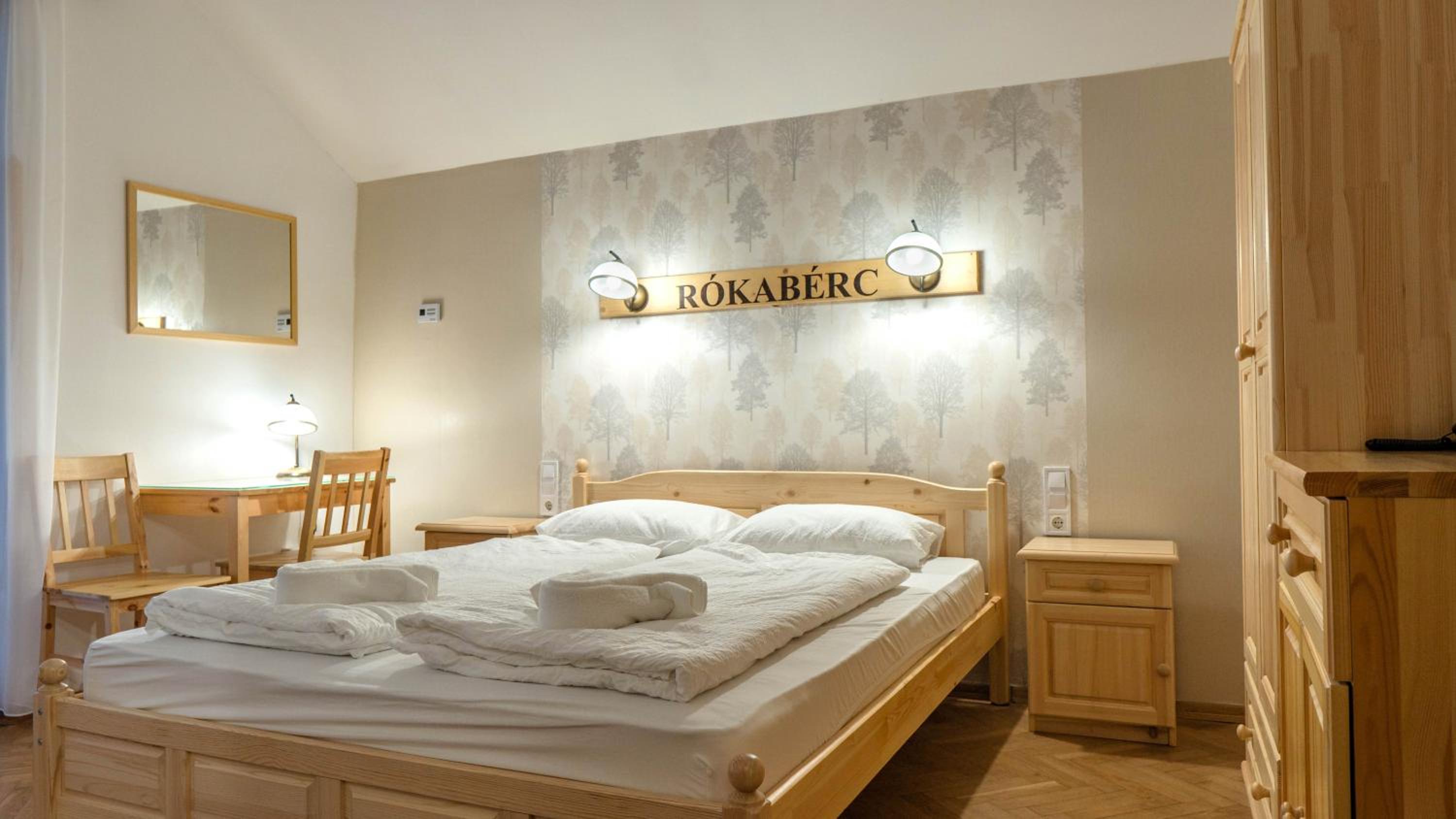 King Room with Spa Bath photo 1