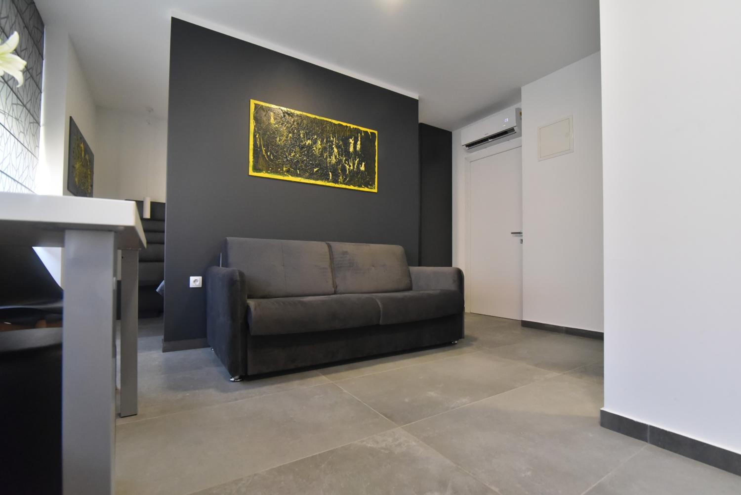 Apartment - Photo 6