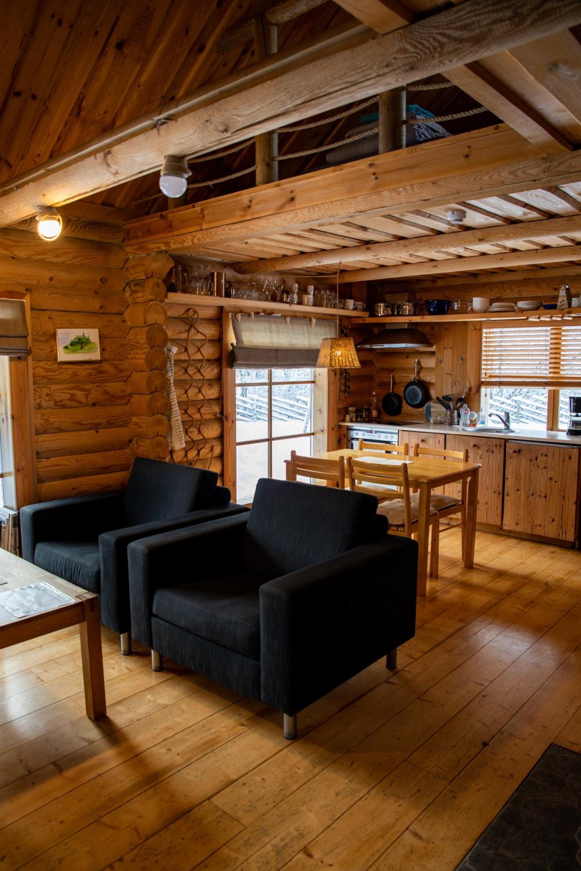 Two-Bedroom House - Photo 31