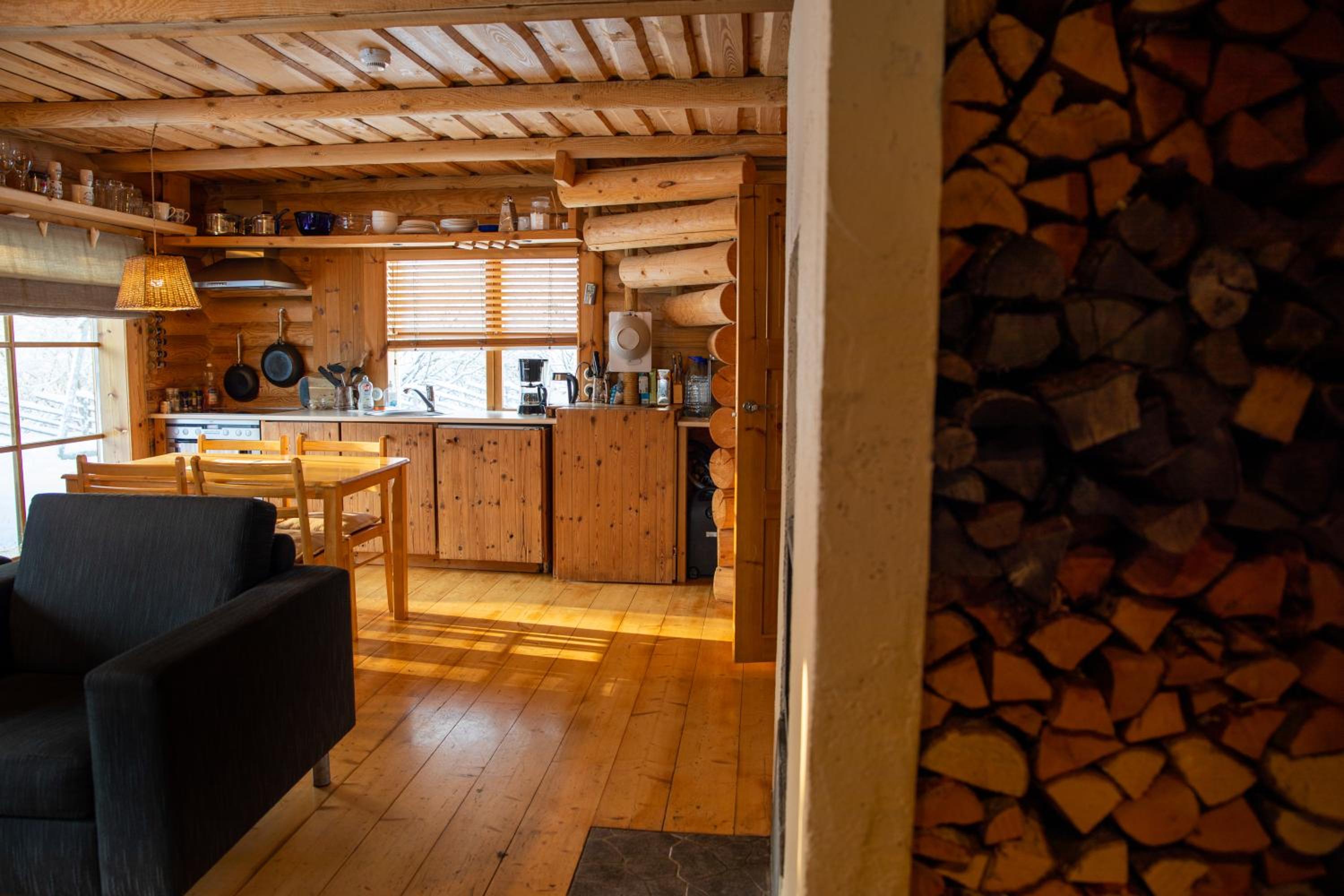 Two-Bedroom House - Photo 10