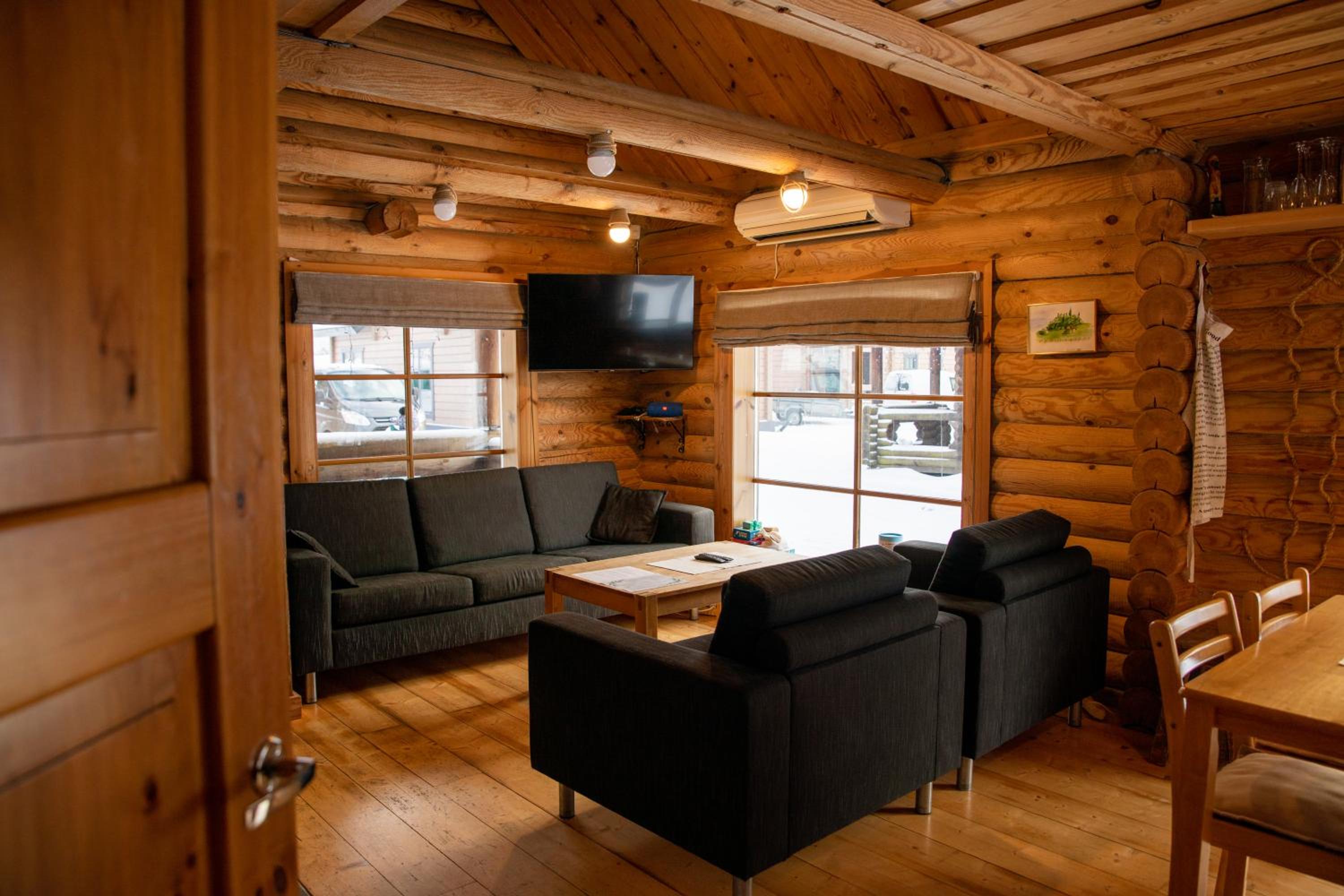 Two-Bedroom House - Photo 13