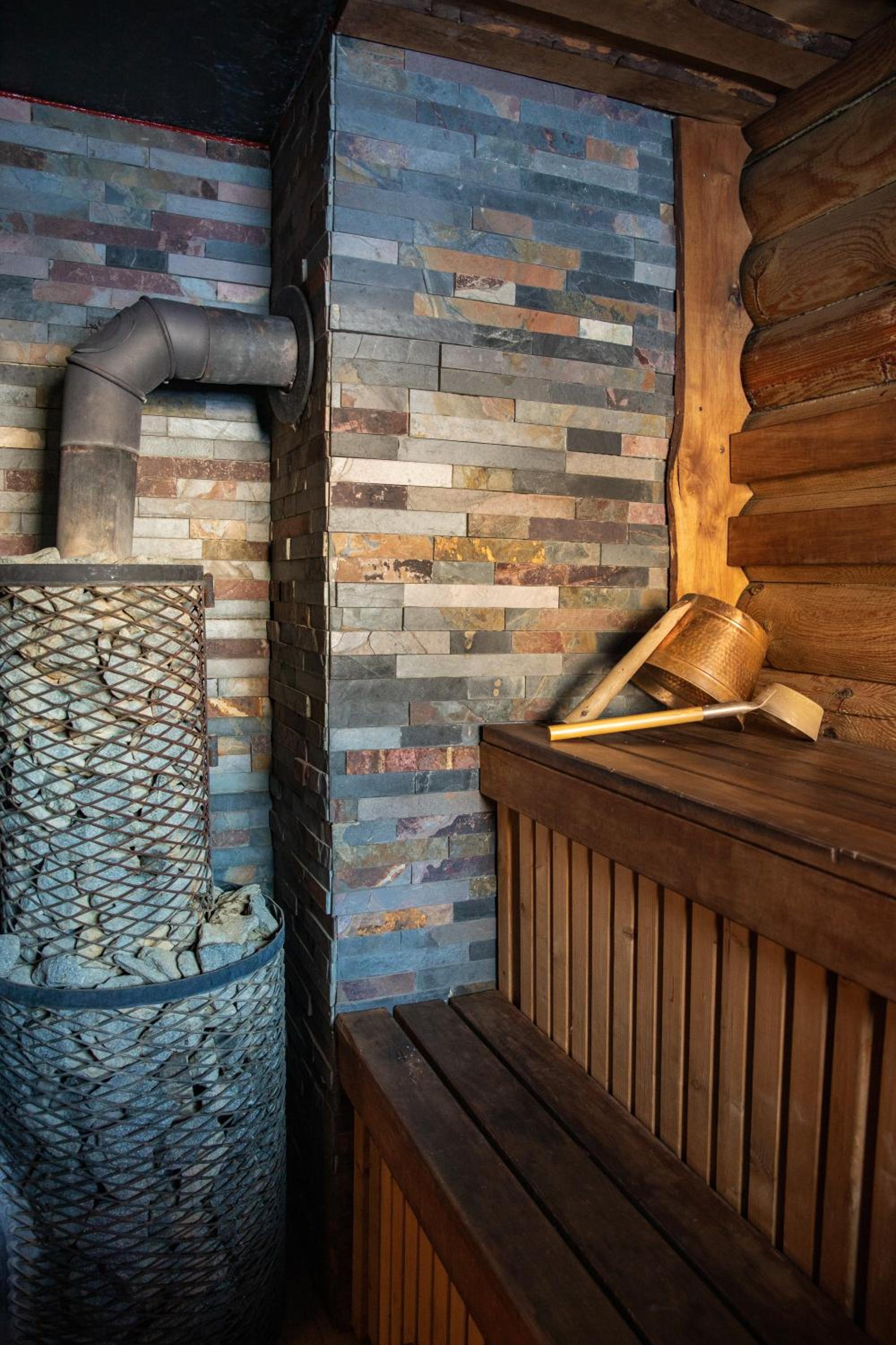 Two-Bedroom House - Photo 14
