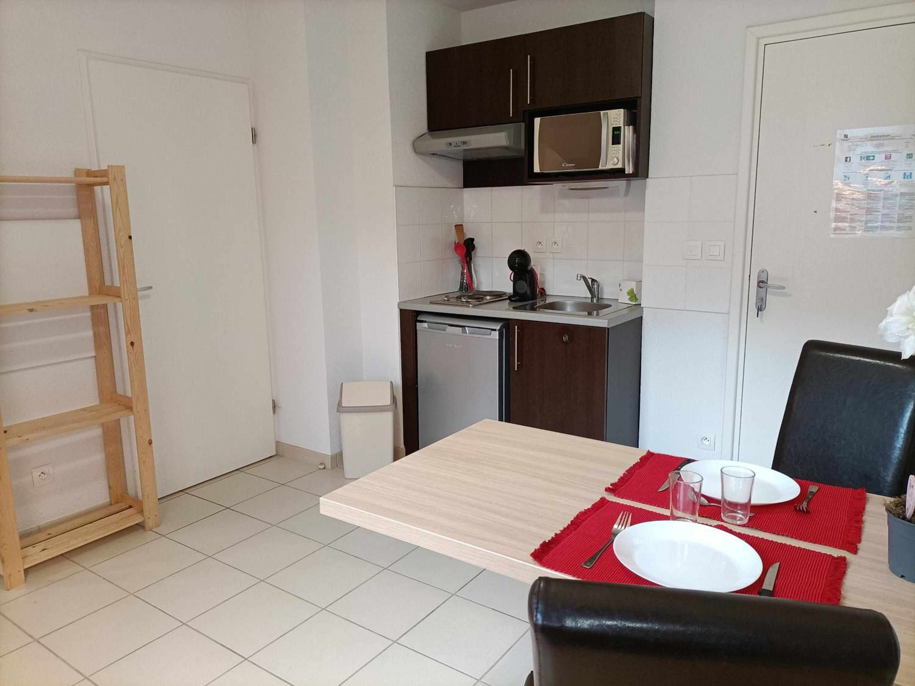 Apartment with Terrace photo 3