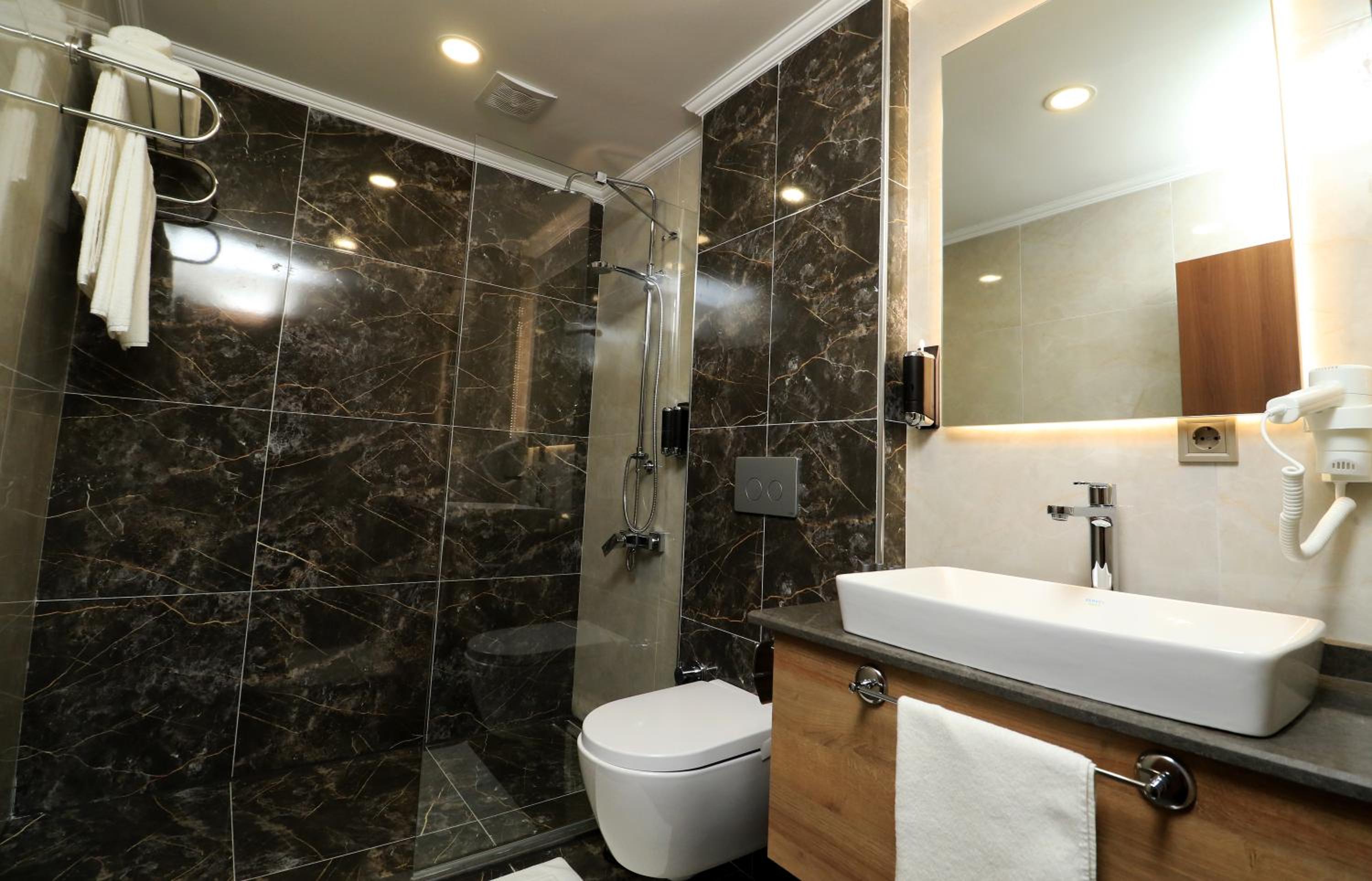 Standard Double Room - Photo 4
