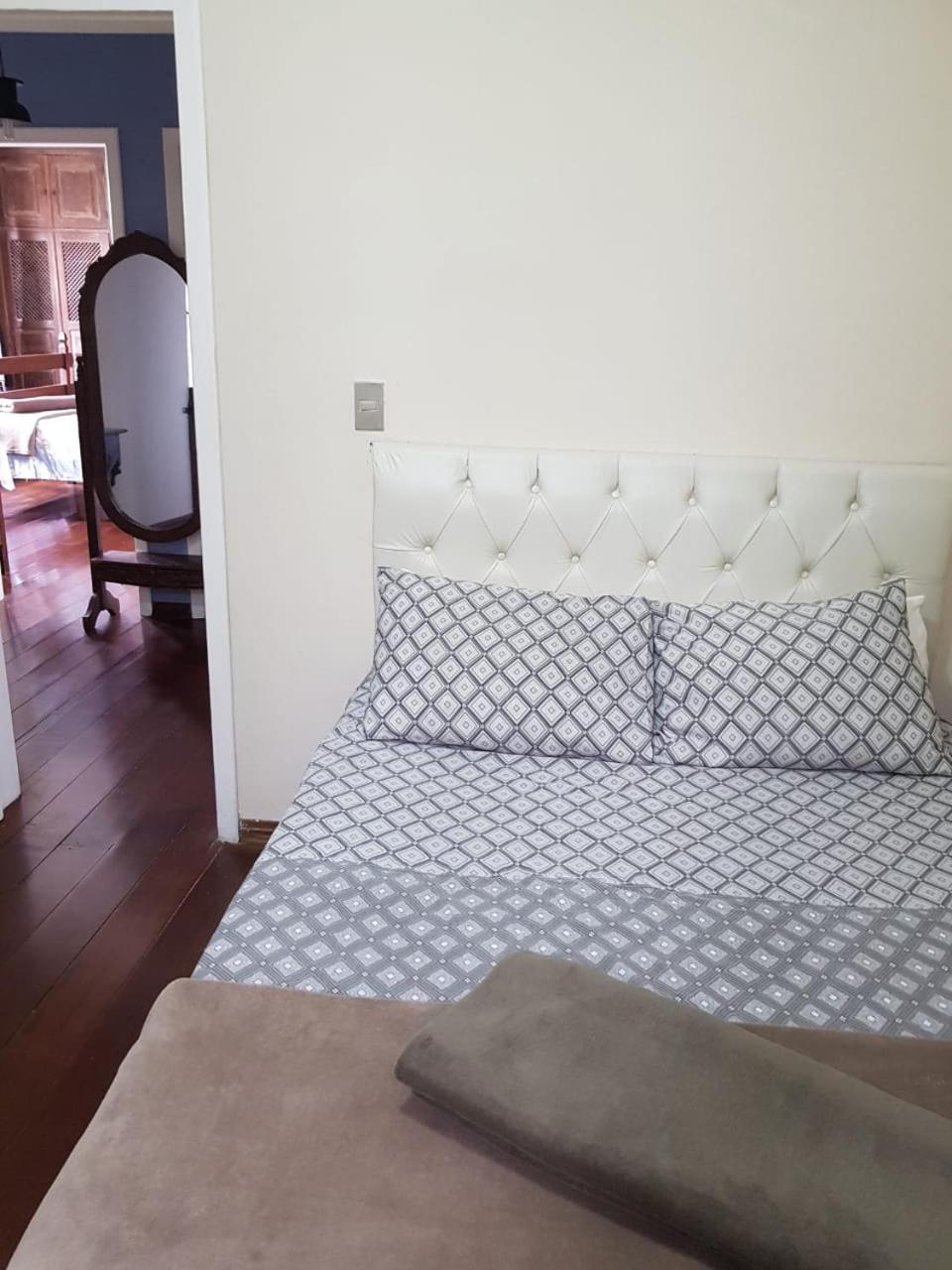 Budget Double Room - Photo 2