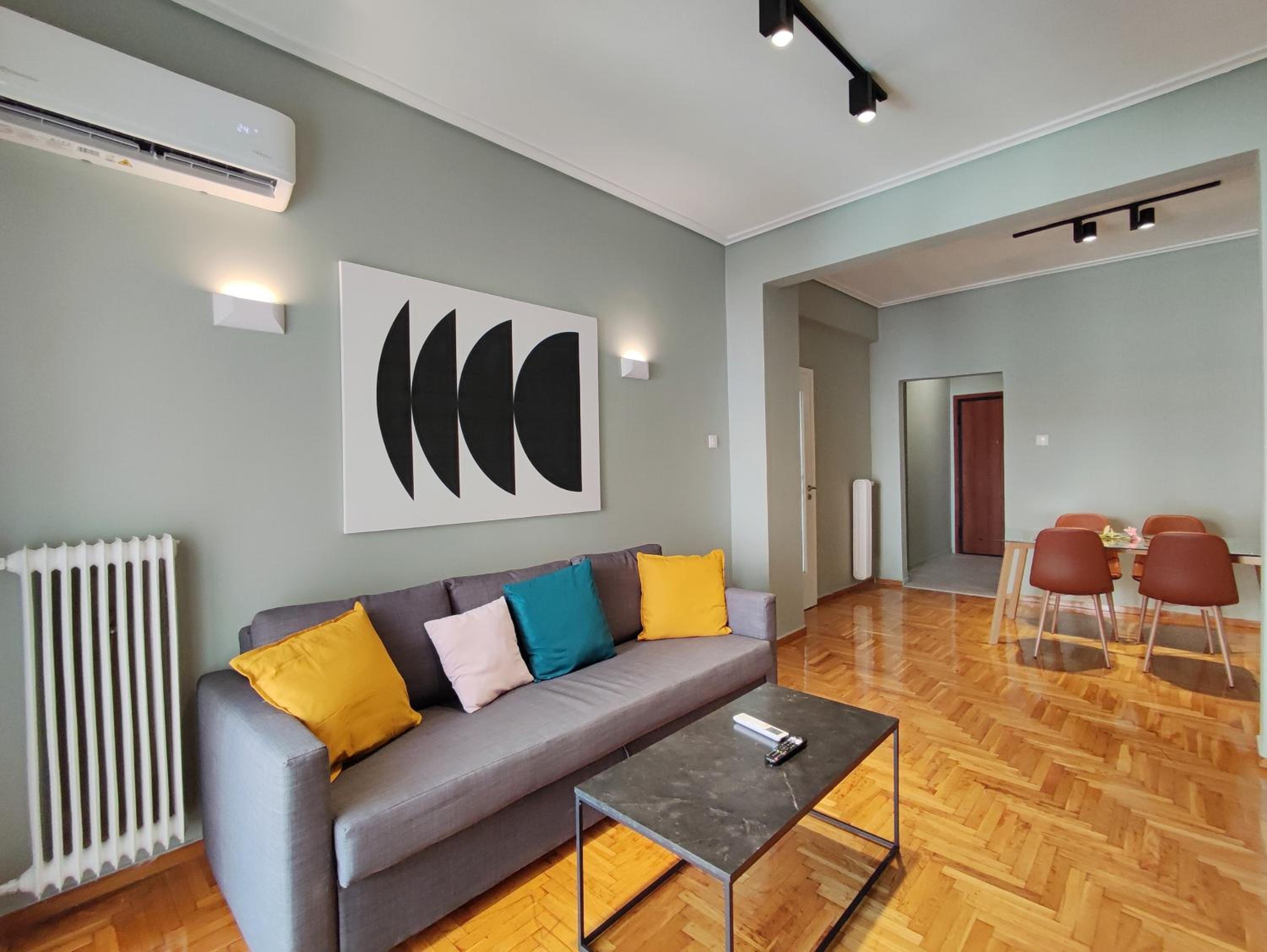 One-Bedroom Apartment