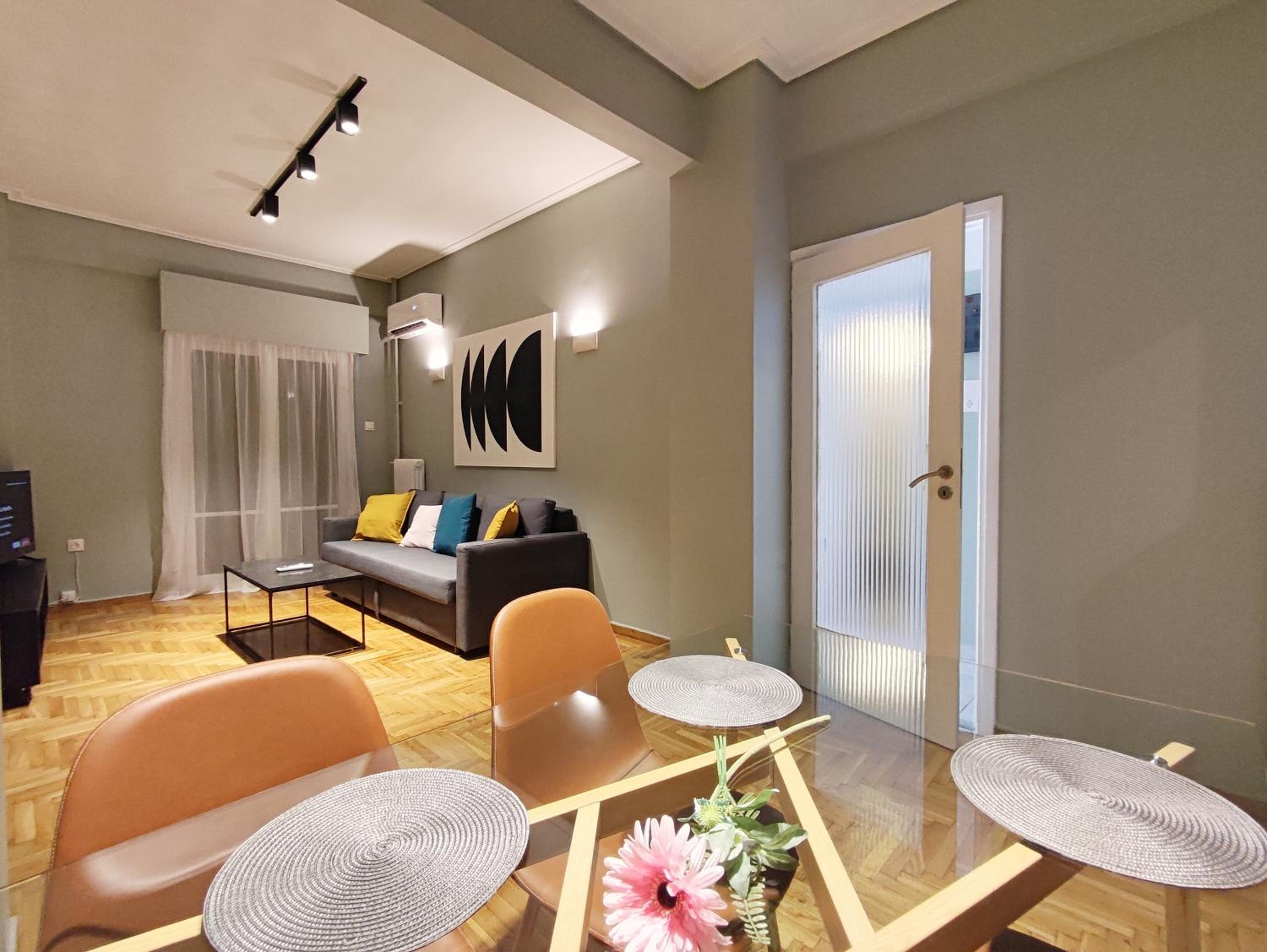 One-Bedroom Apartment
