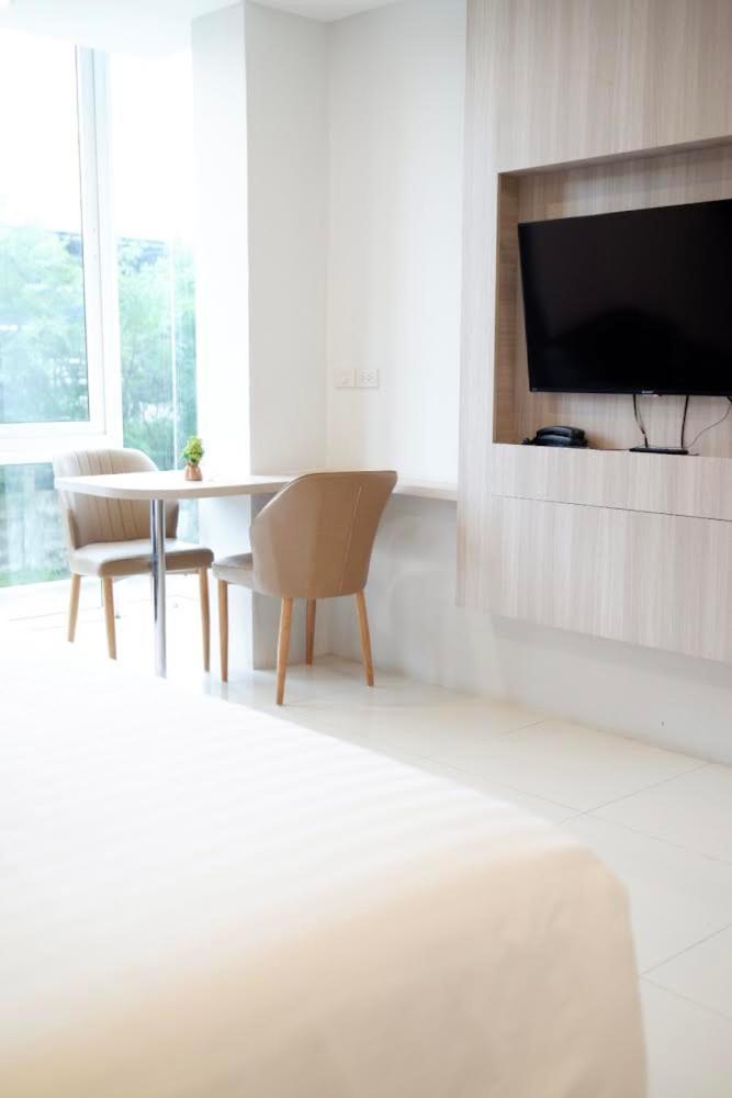Twin Room - Photo 5